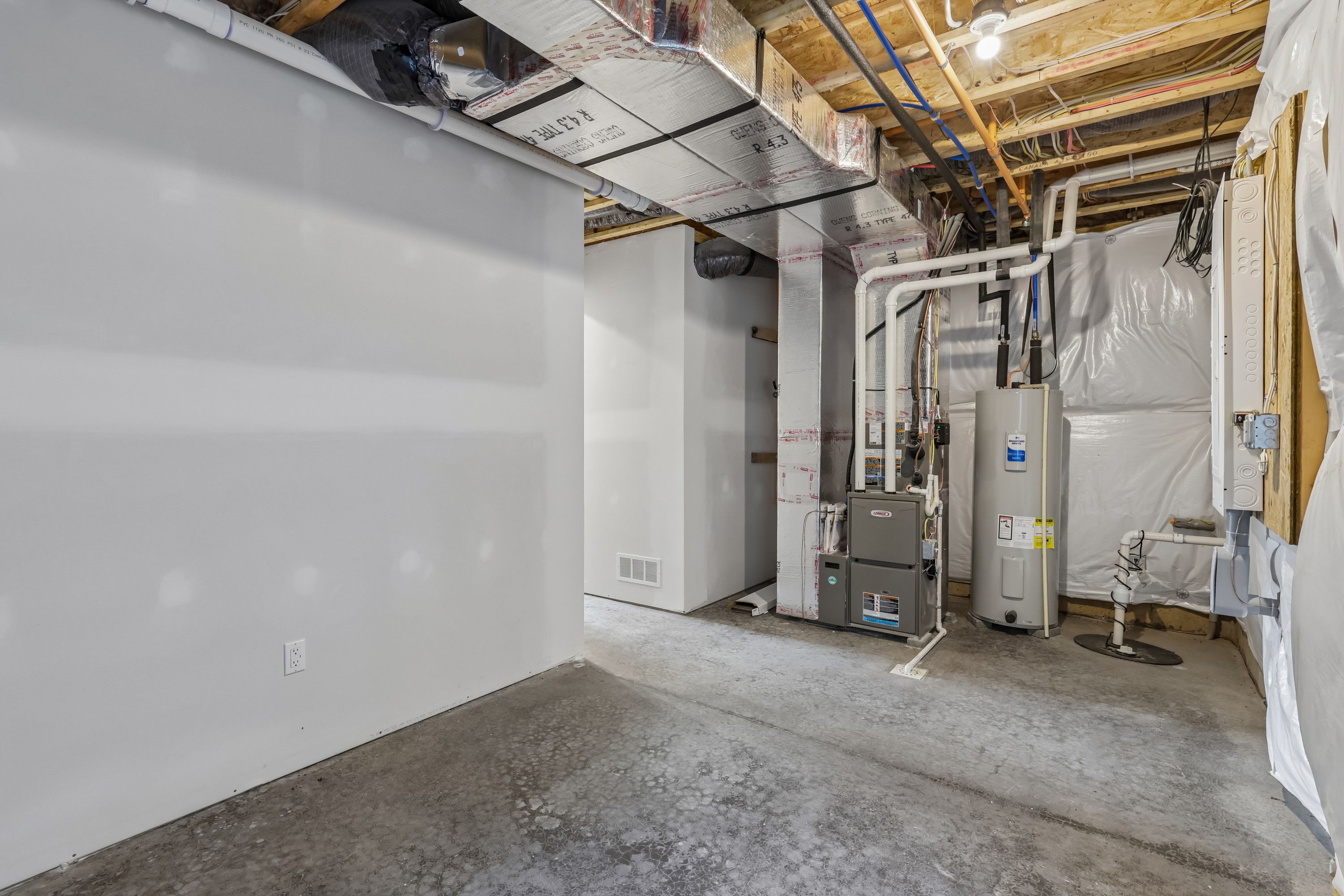 Redfield-SCTH91-Basement-1