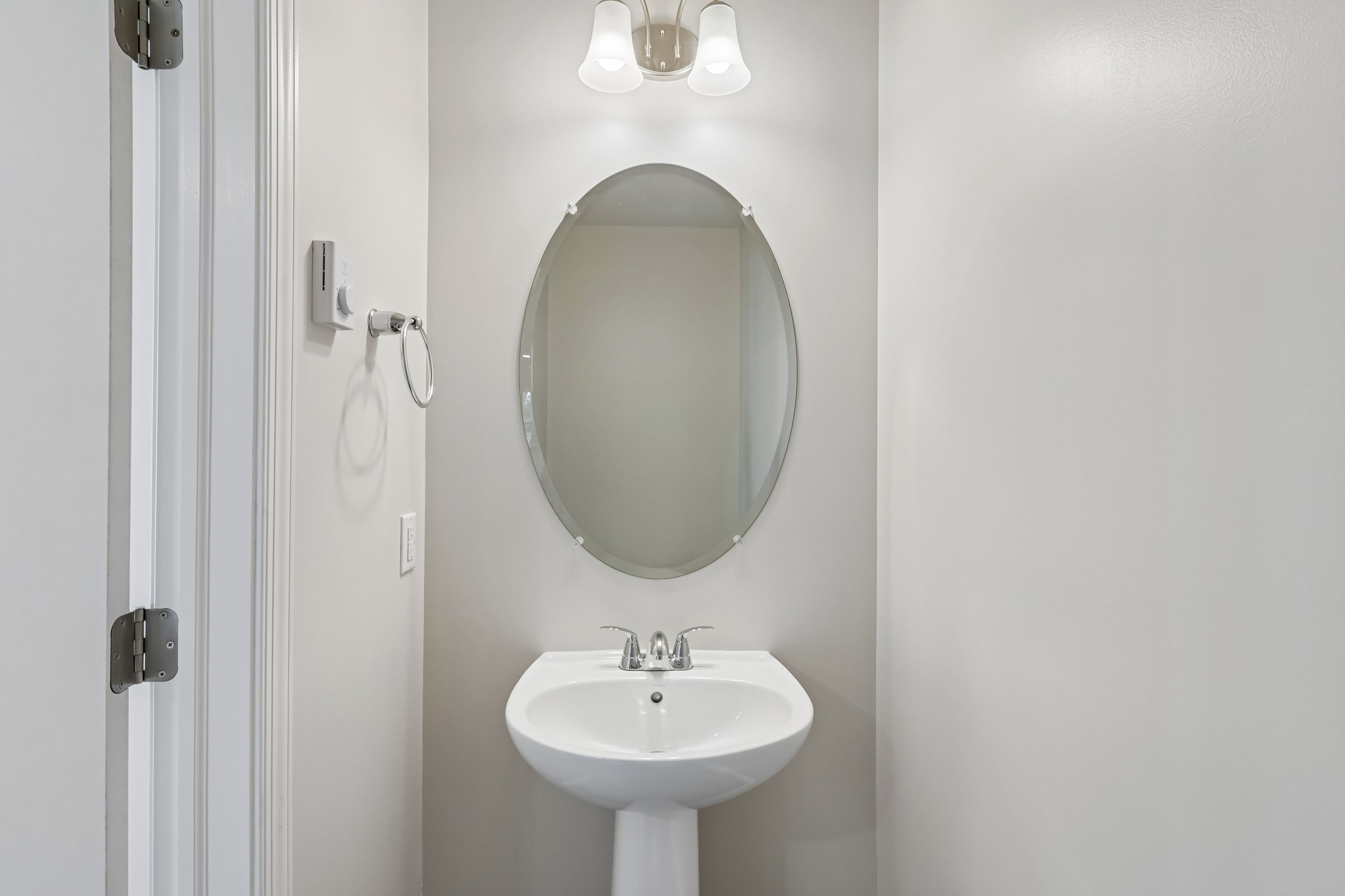 Redfield-SCTH92-Powder-Room-1
