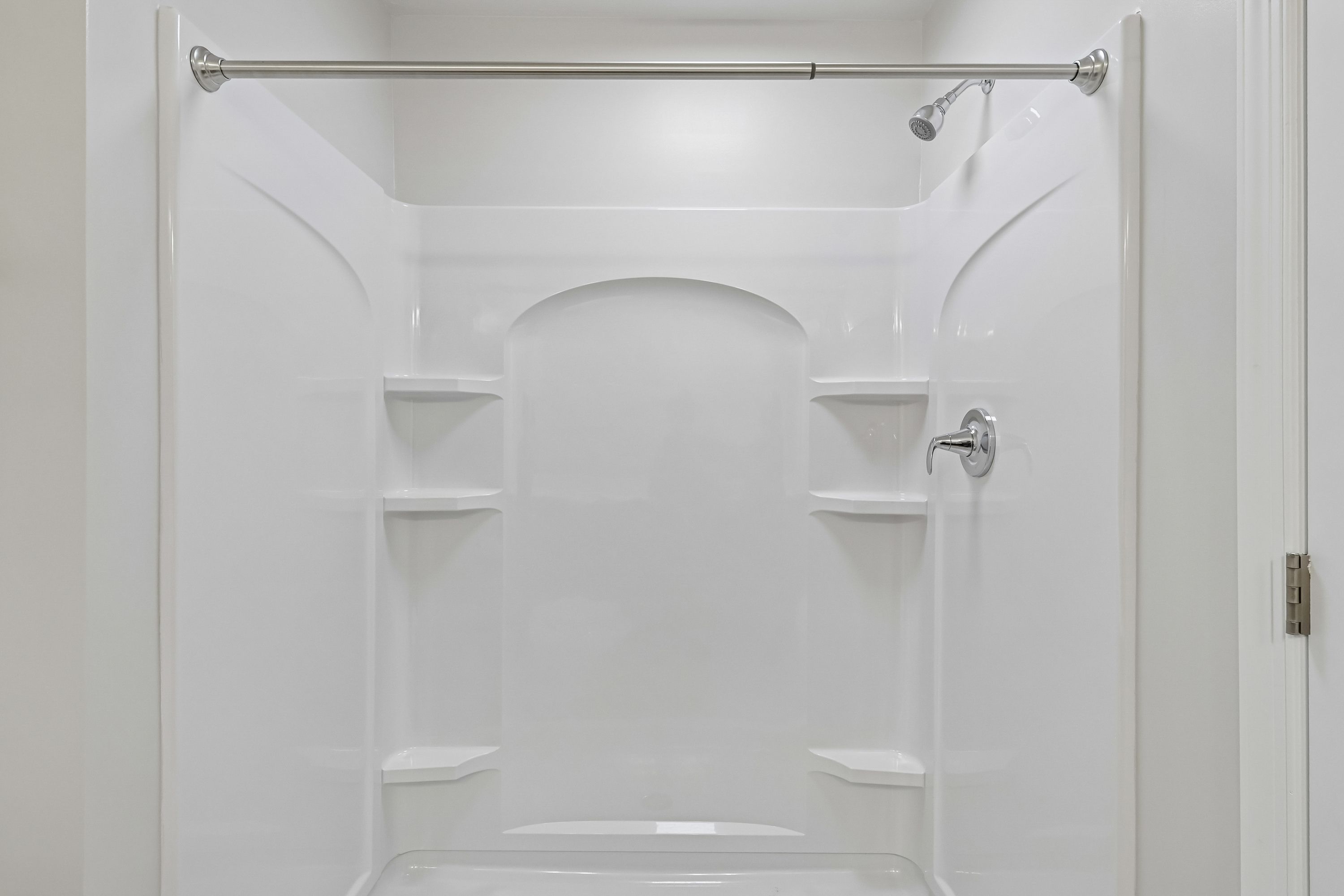 Redfield-SCTH92-Owners-Bath-1