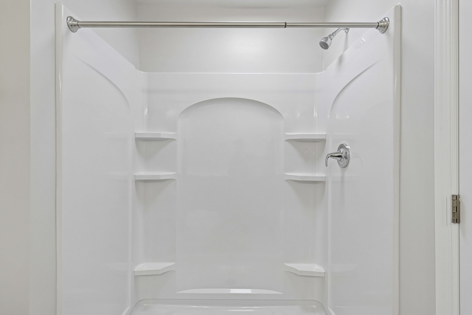 Redfield-SCTH92-Owners-Bath-1