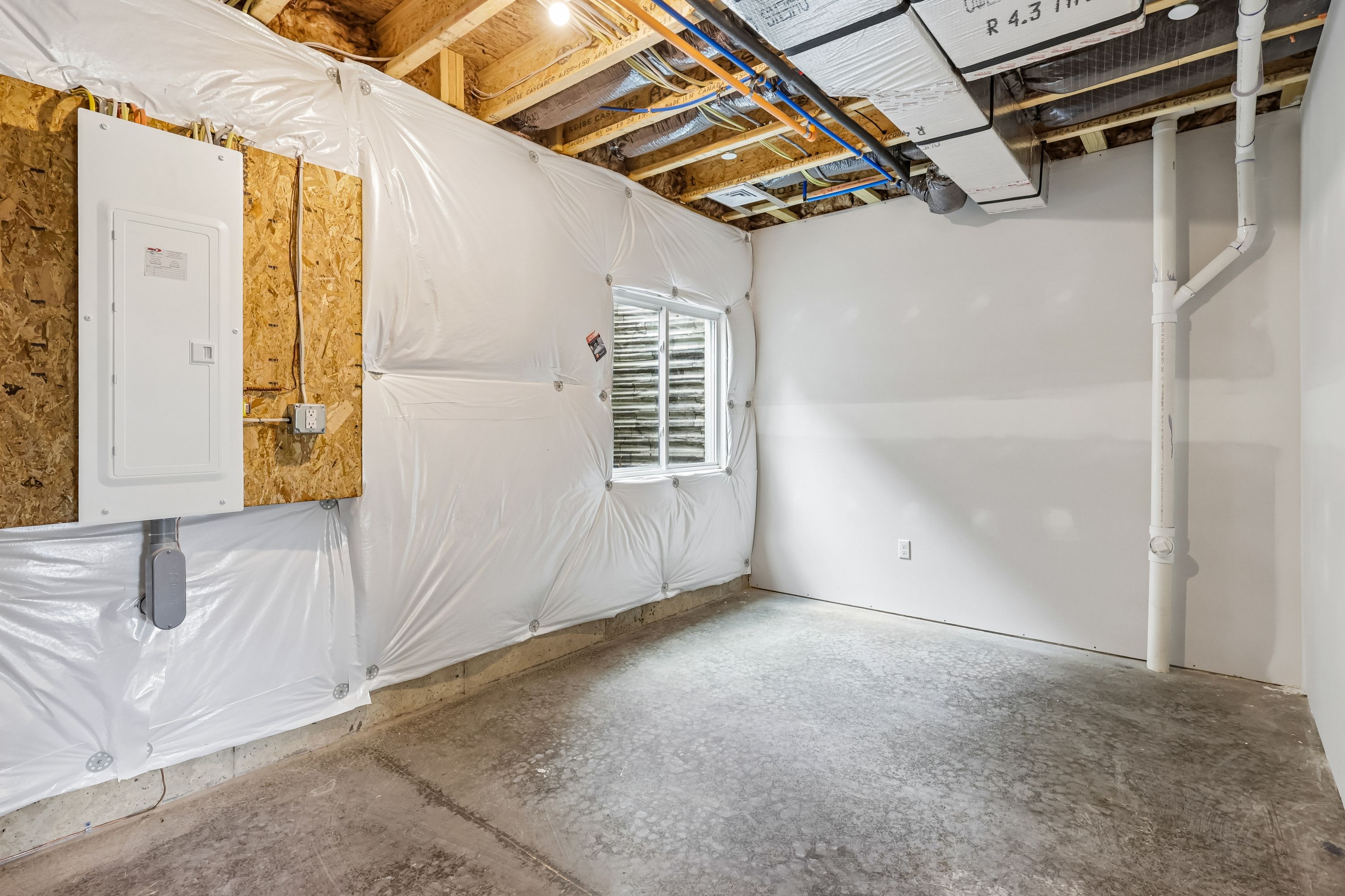 Redfield-SCTH92-Basement-1