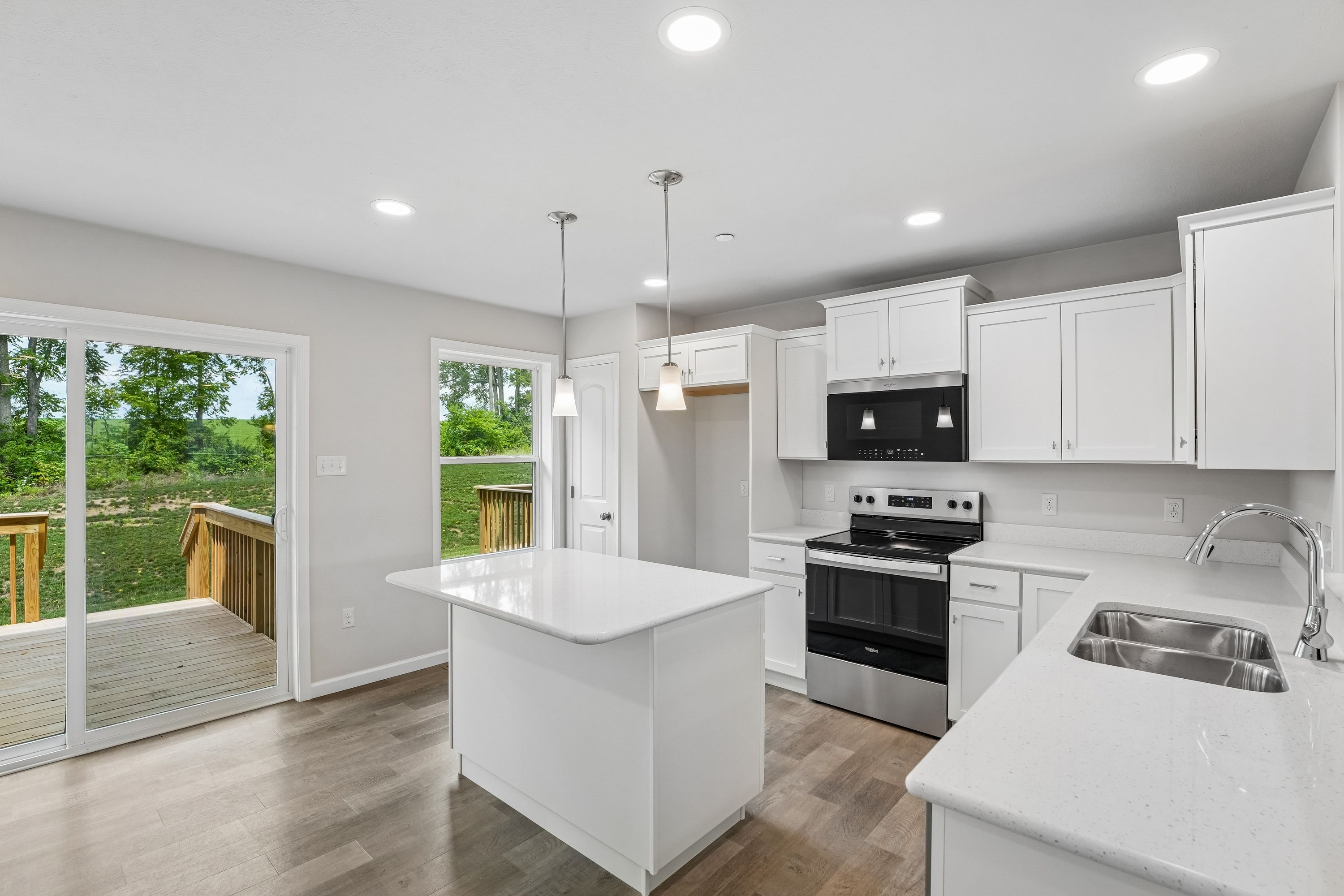 Redfield-SCTH94-Kitchen-Breakfast-9