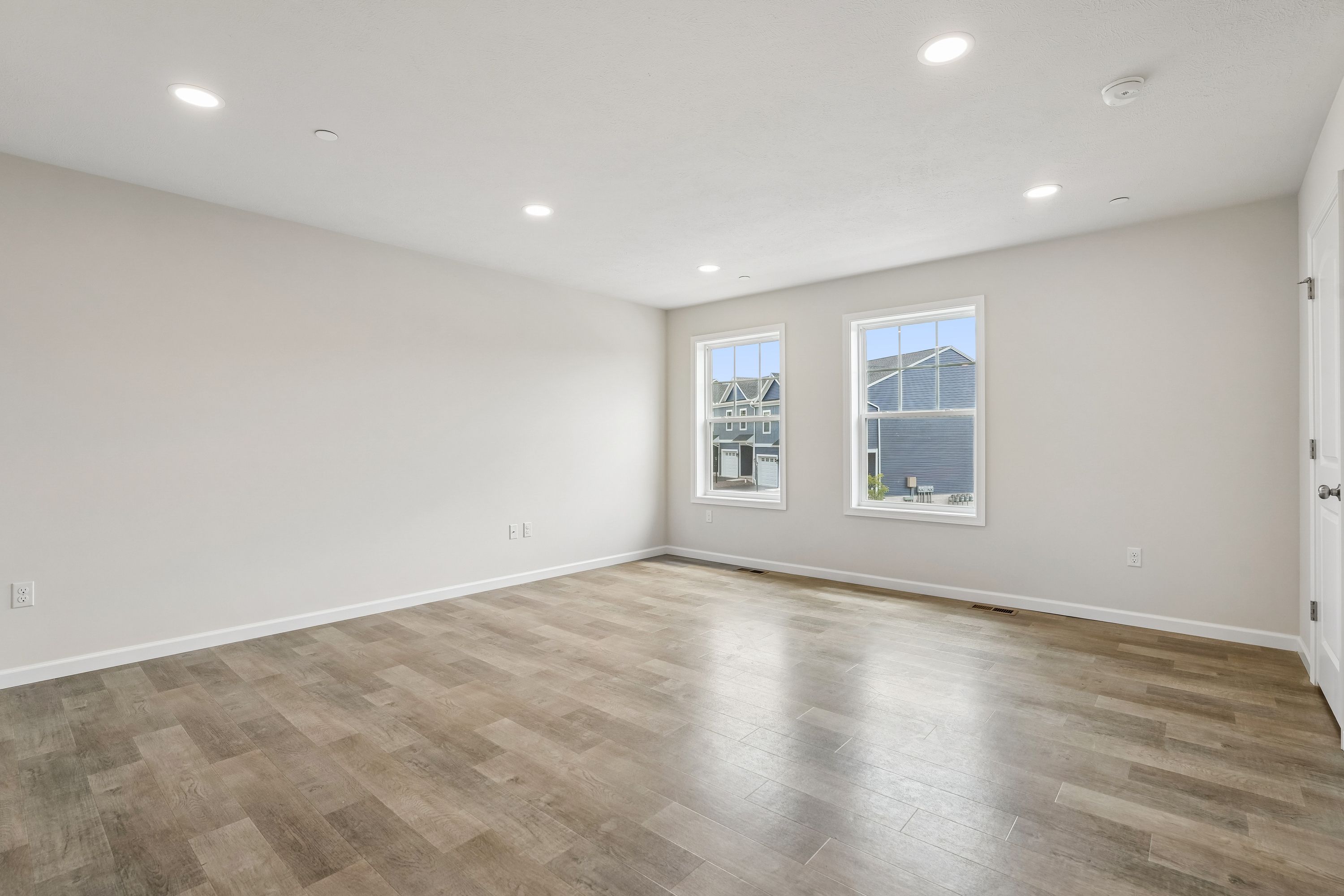 Redfield-SCTH94-Family-Room-1