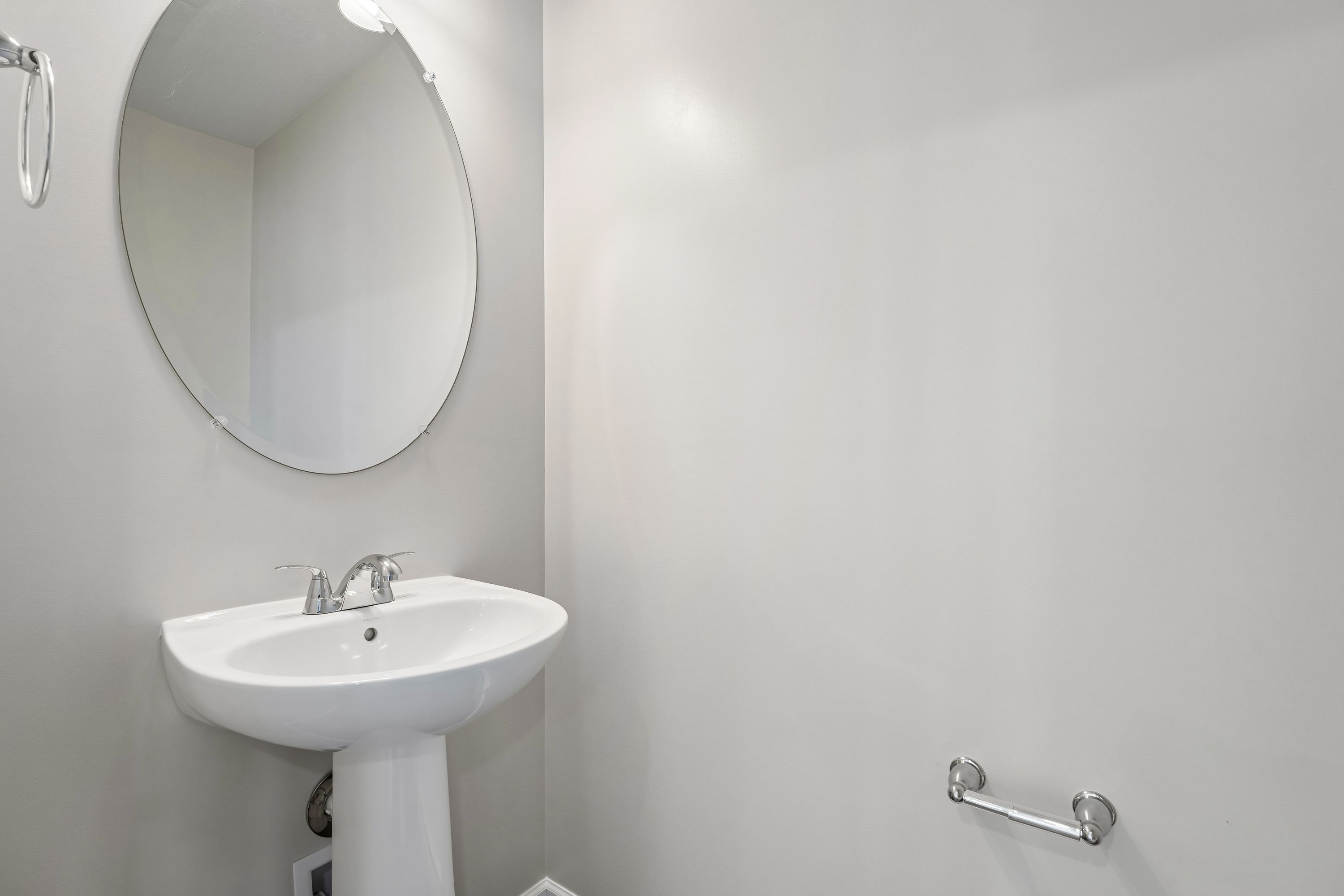Redfield-SCTH94-Powder-Room-1