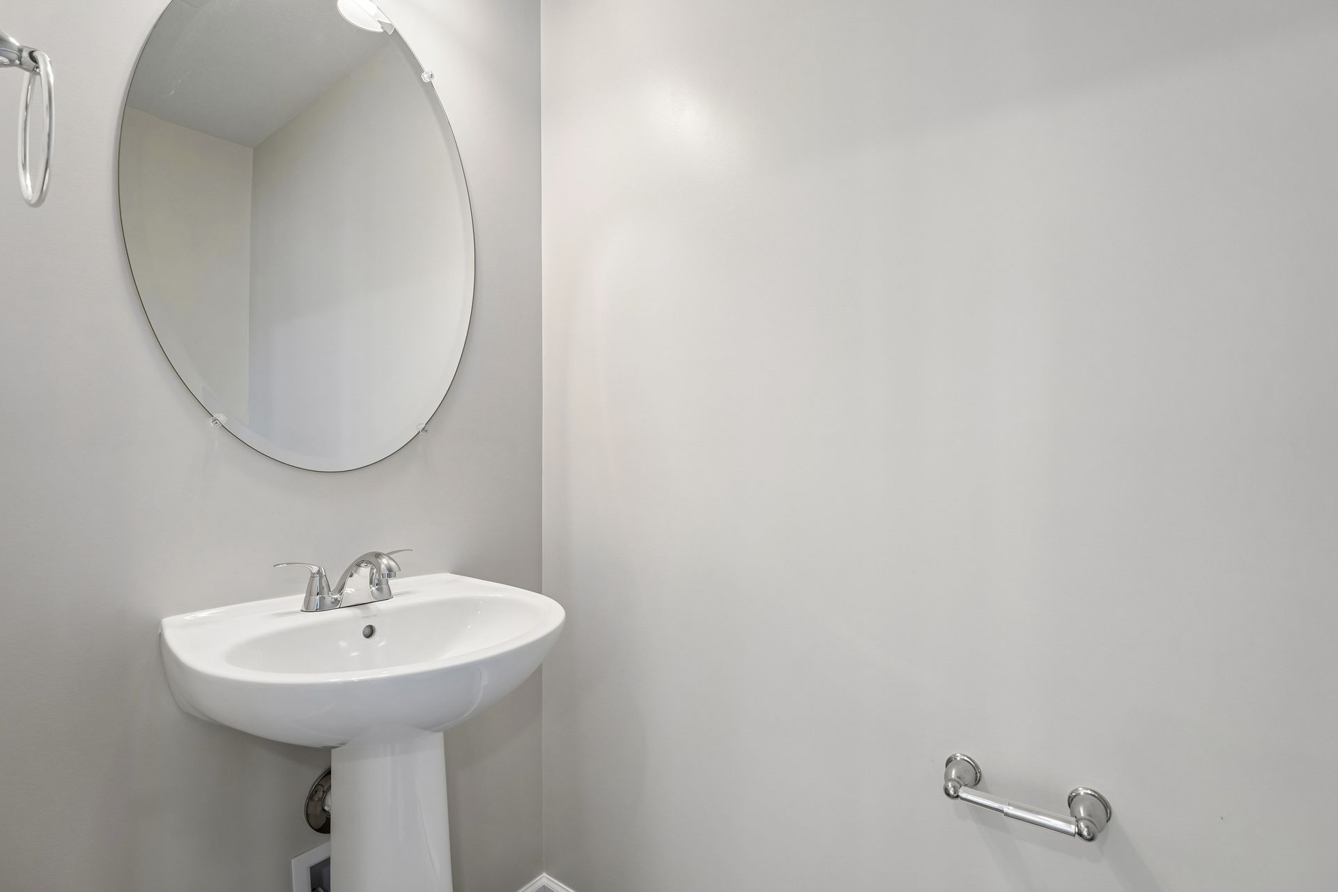 Redfield-SCTH94-Powder-Room-1