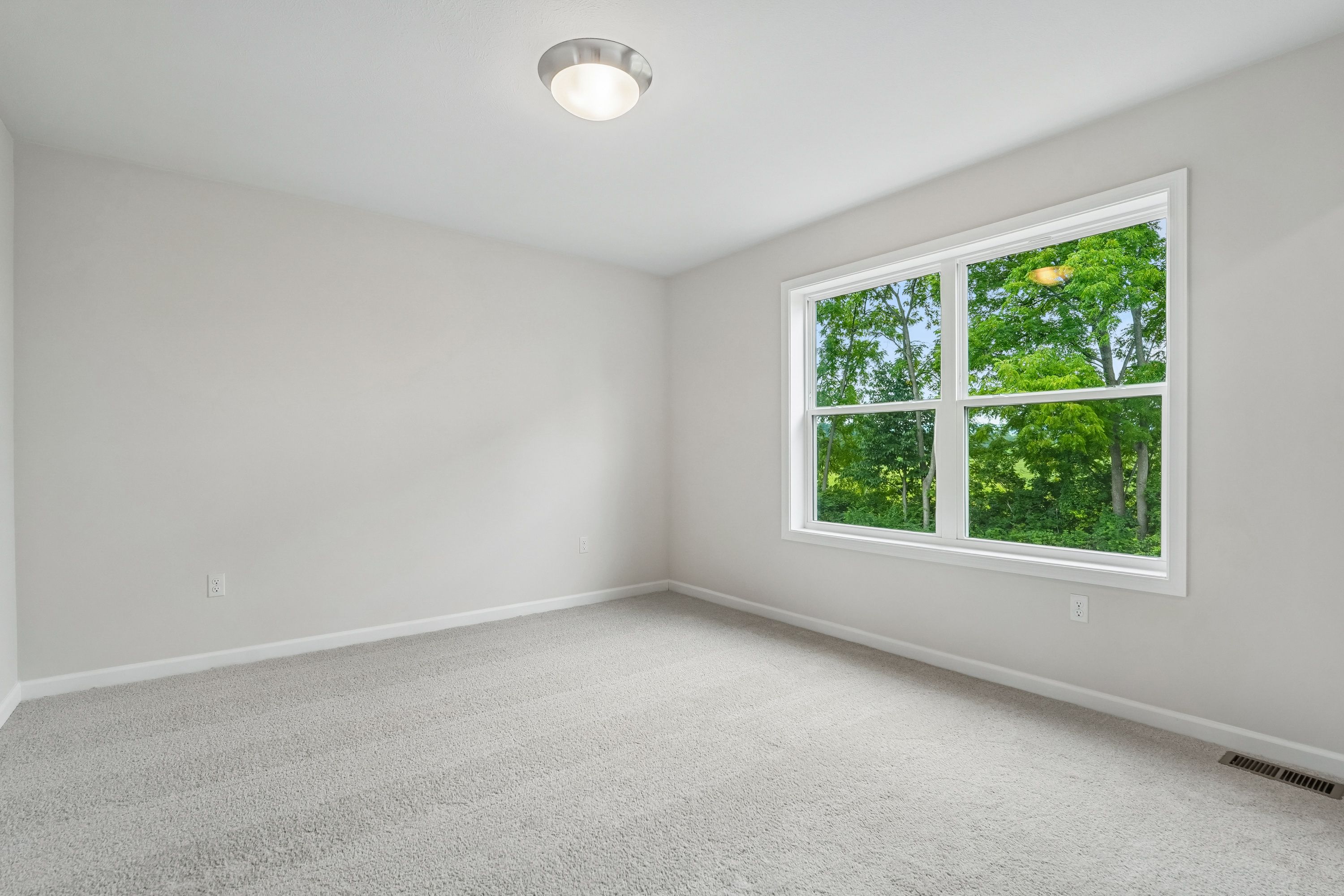 Redfield-SCTH94-Owners-Bedroom-1