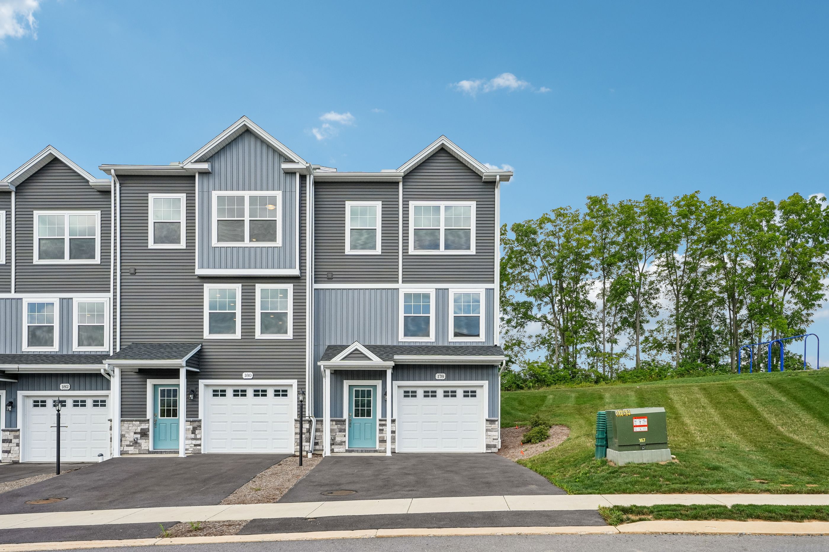 Redfield - Steeplechase Townhomes: Pleasant Gap, Pennsylvania - S&A Homes