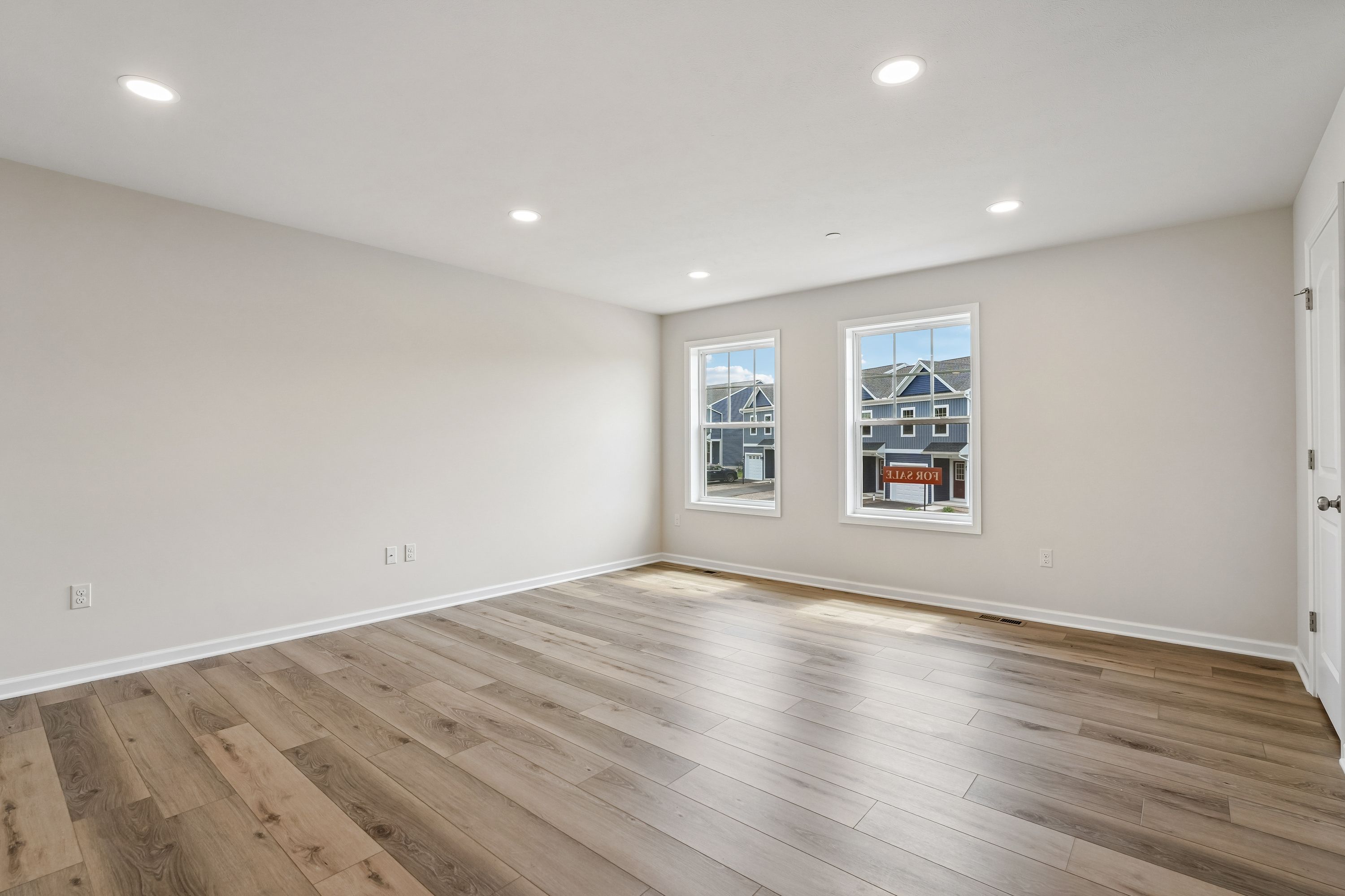 Redfield-SCTH95-Family-Room-1