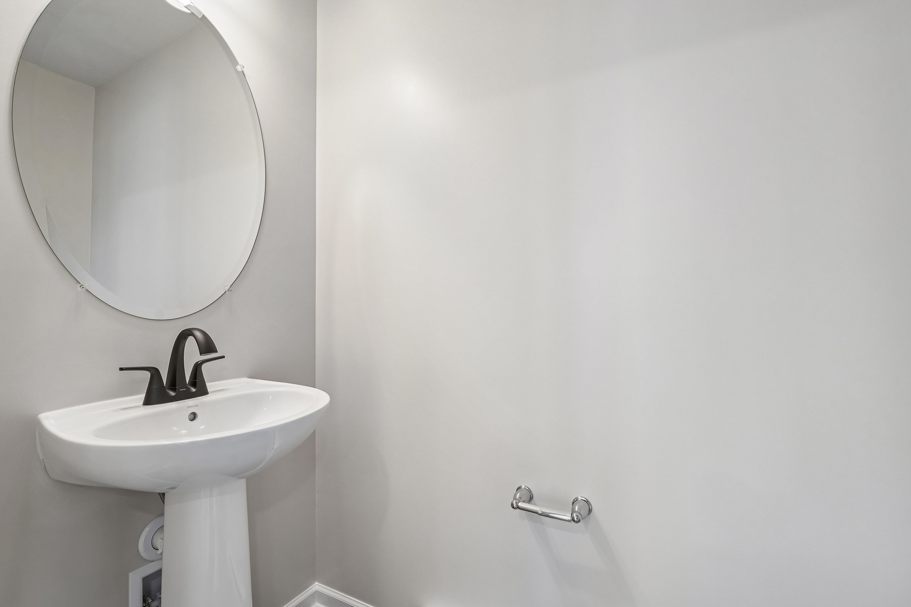 Redfield-SCTH95-Powder-Room-1