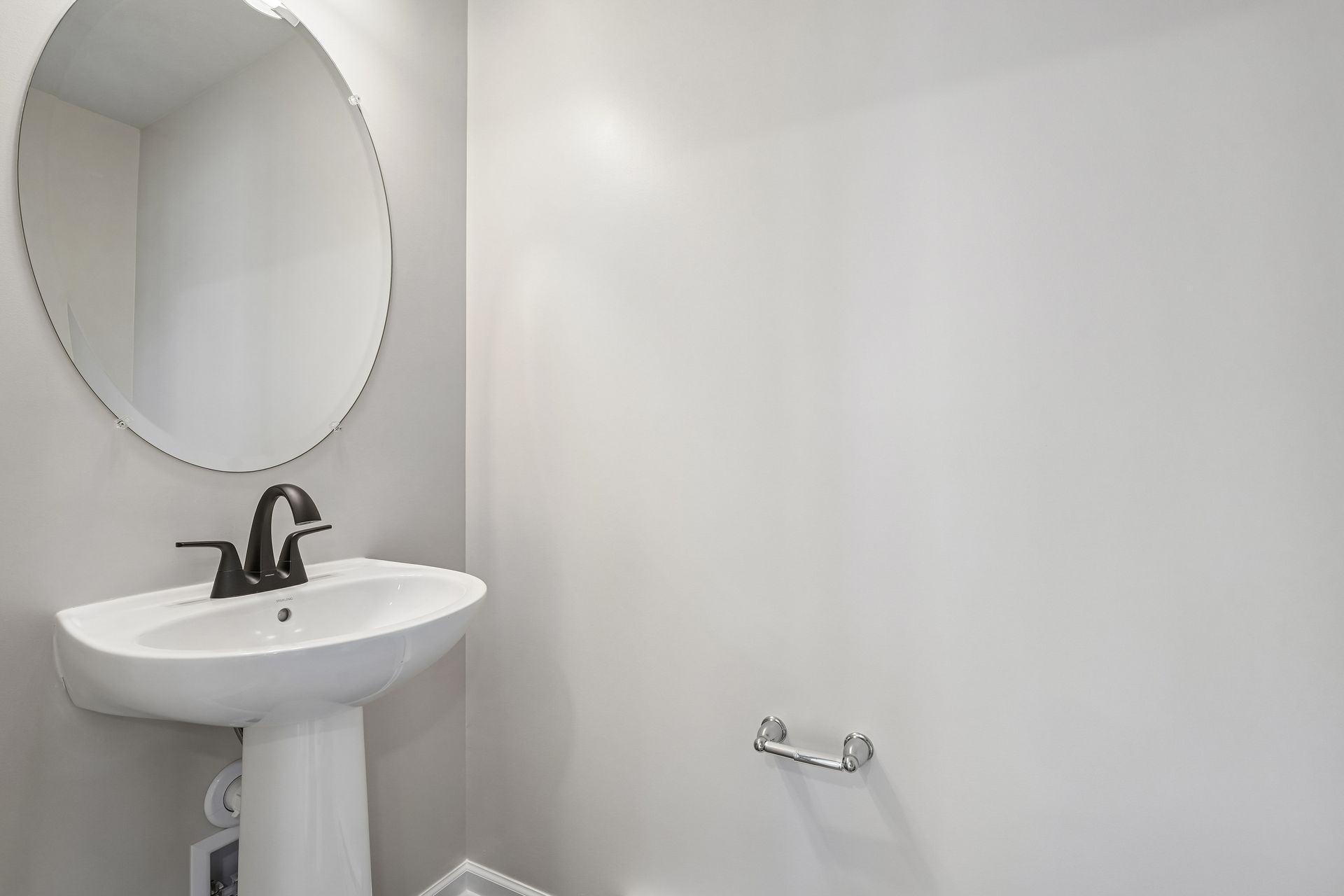 Redfield-SCTH95-Powder-Room-1