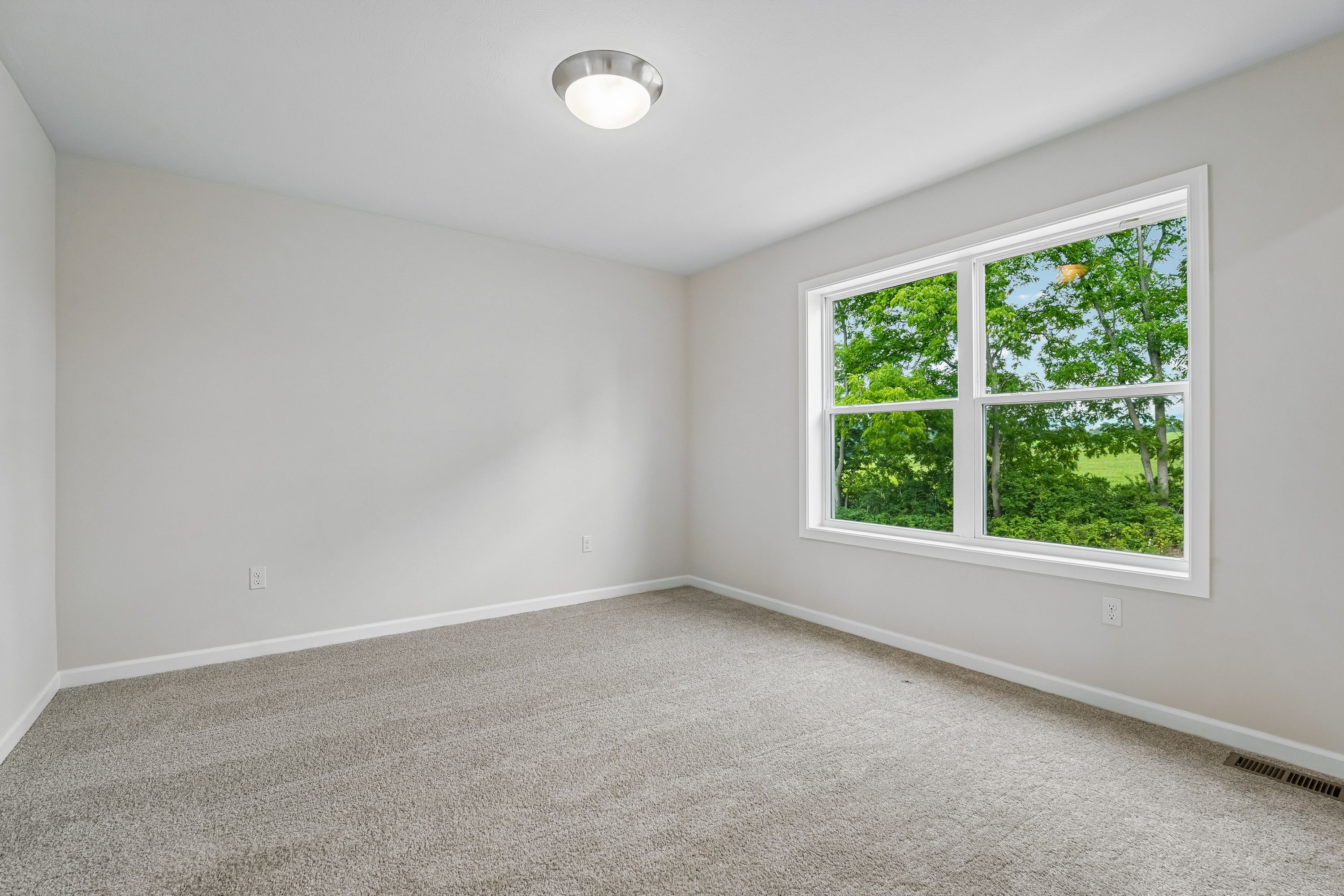 Redfield-SCTH95-Owners-Bedroom-1