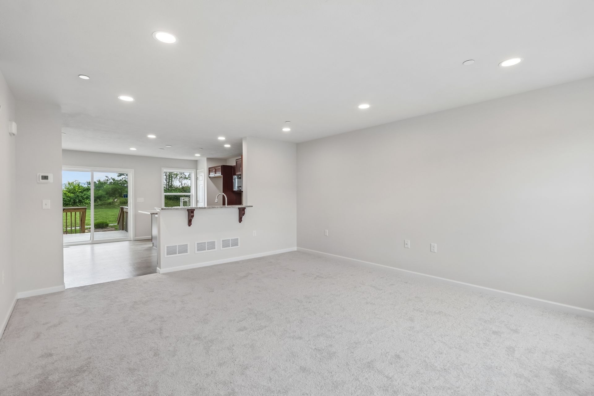 Redfield-SCTH74-Family-Room-1