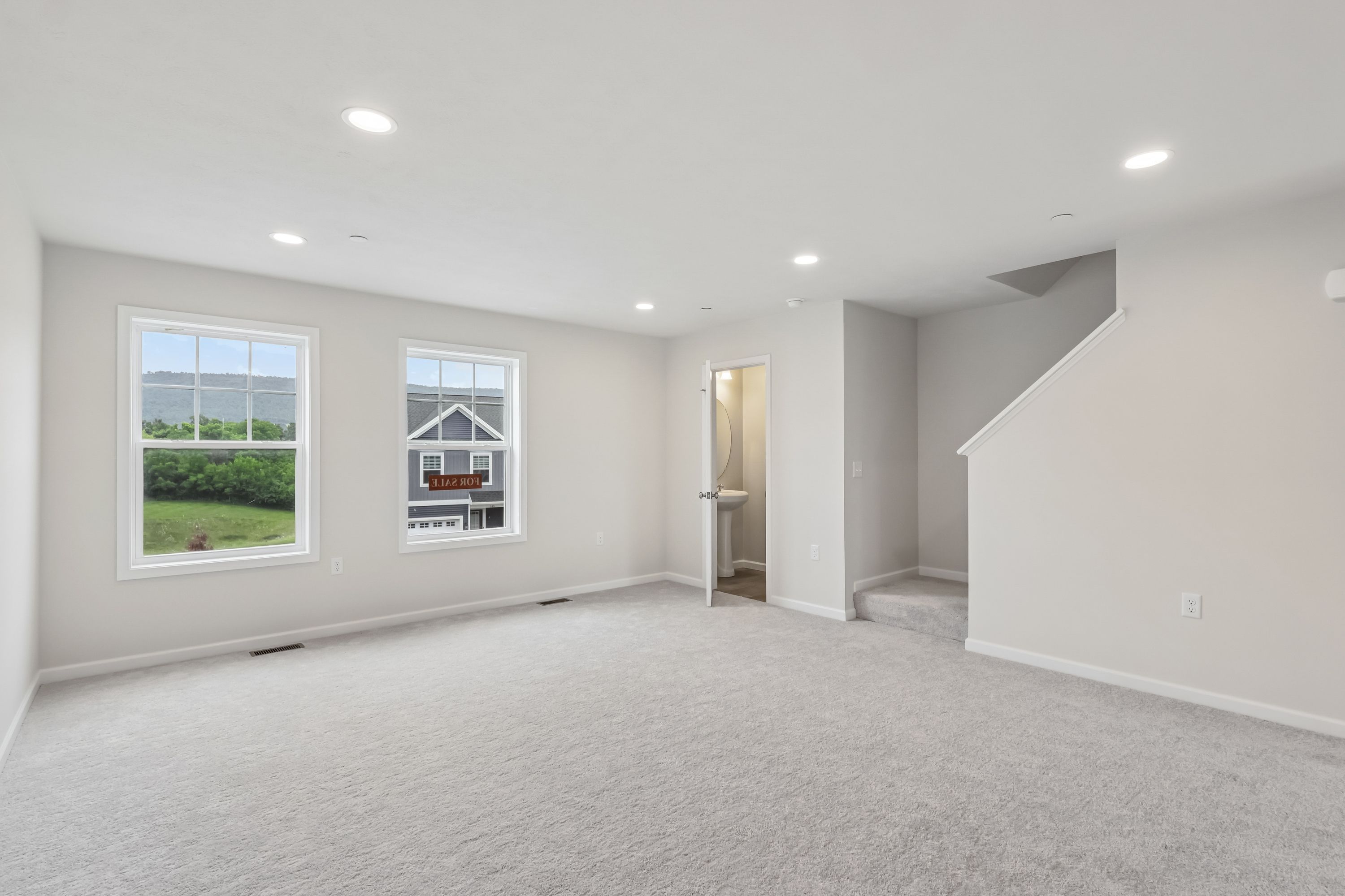 Redfield-SCTH74-Family-Room-2