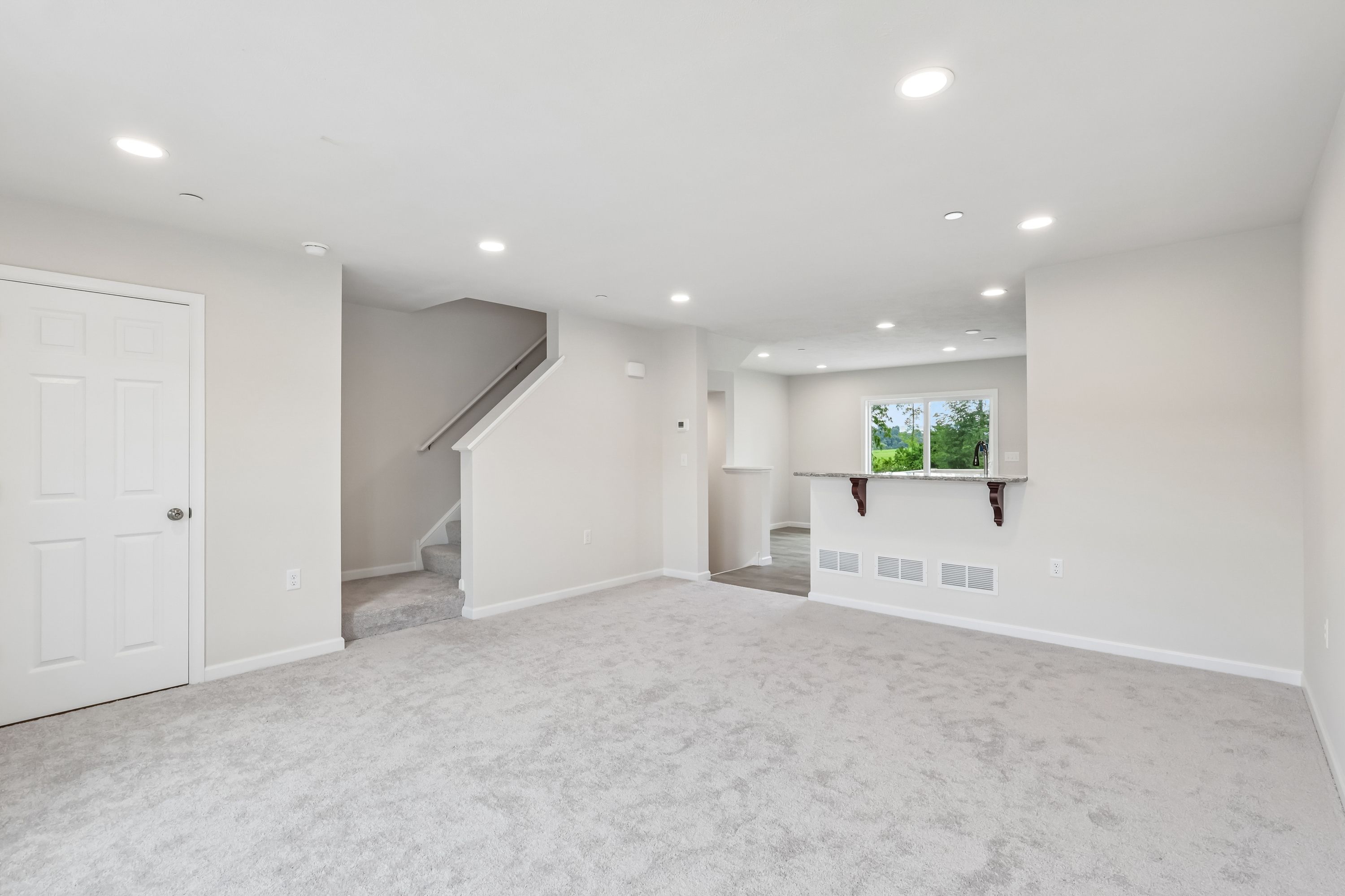 Redfield-SCTH74-Family-Room-3