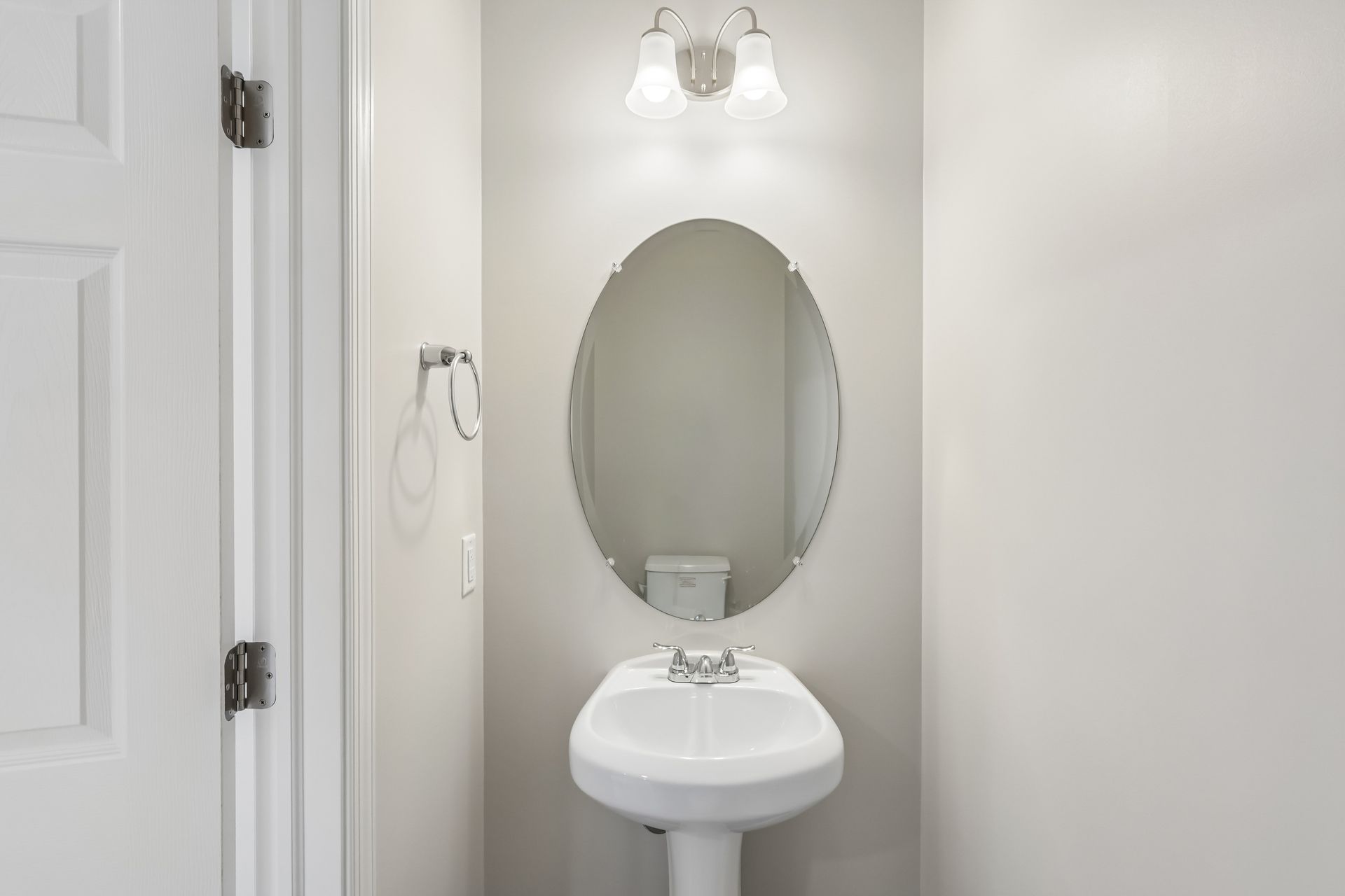 Redfield-SCTH74-Powder-Room-1