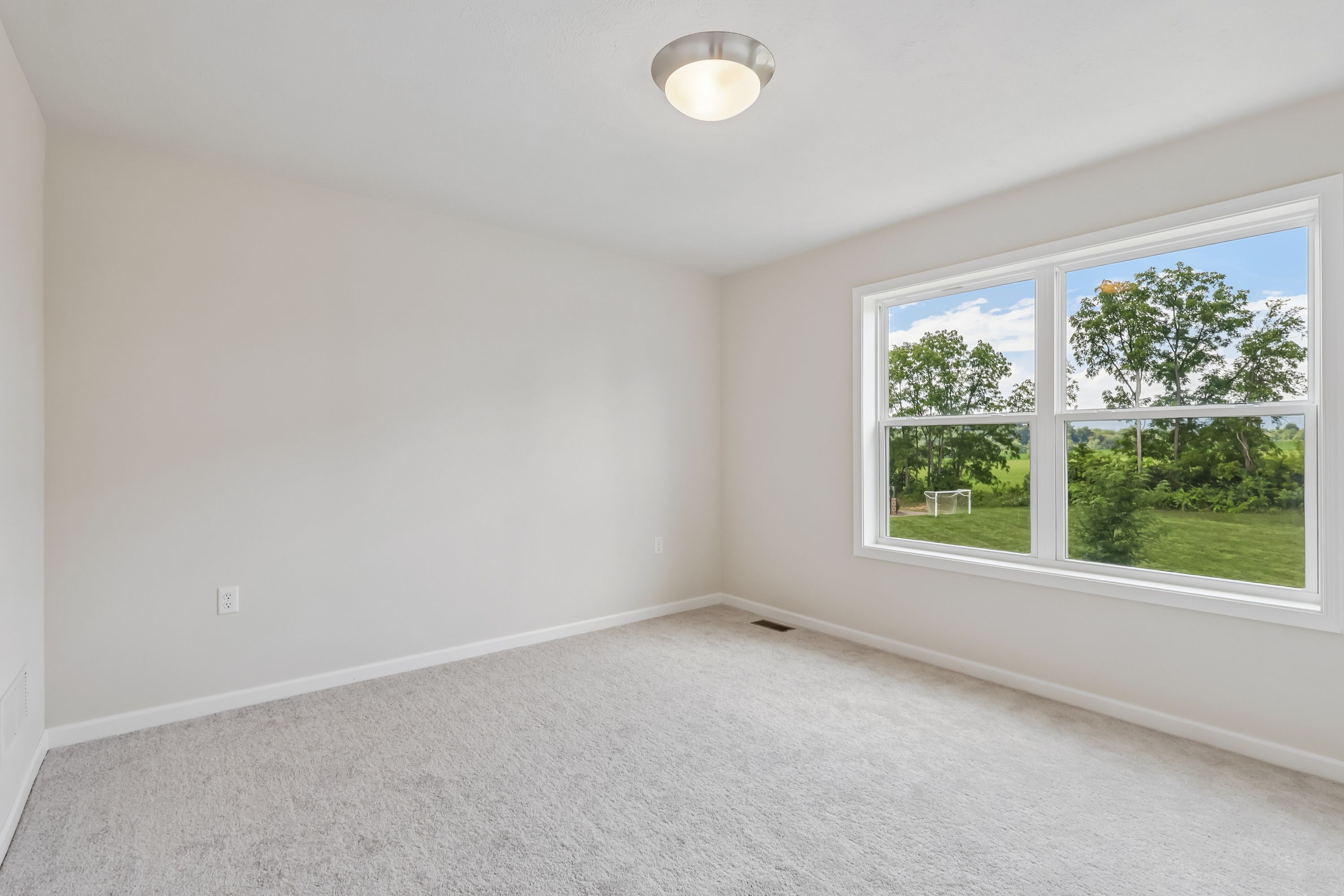 Redfield-SCTH74-Owners-Bedroom-4