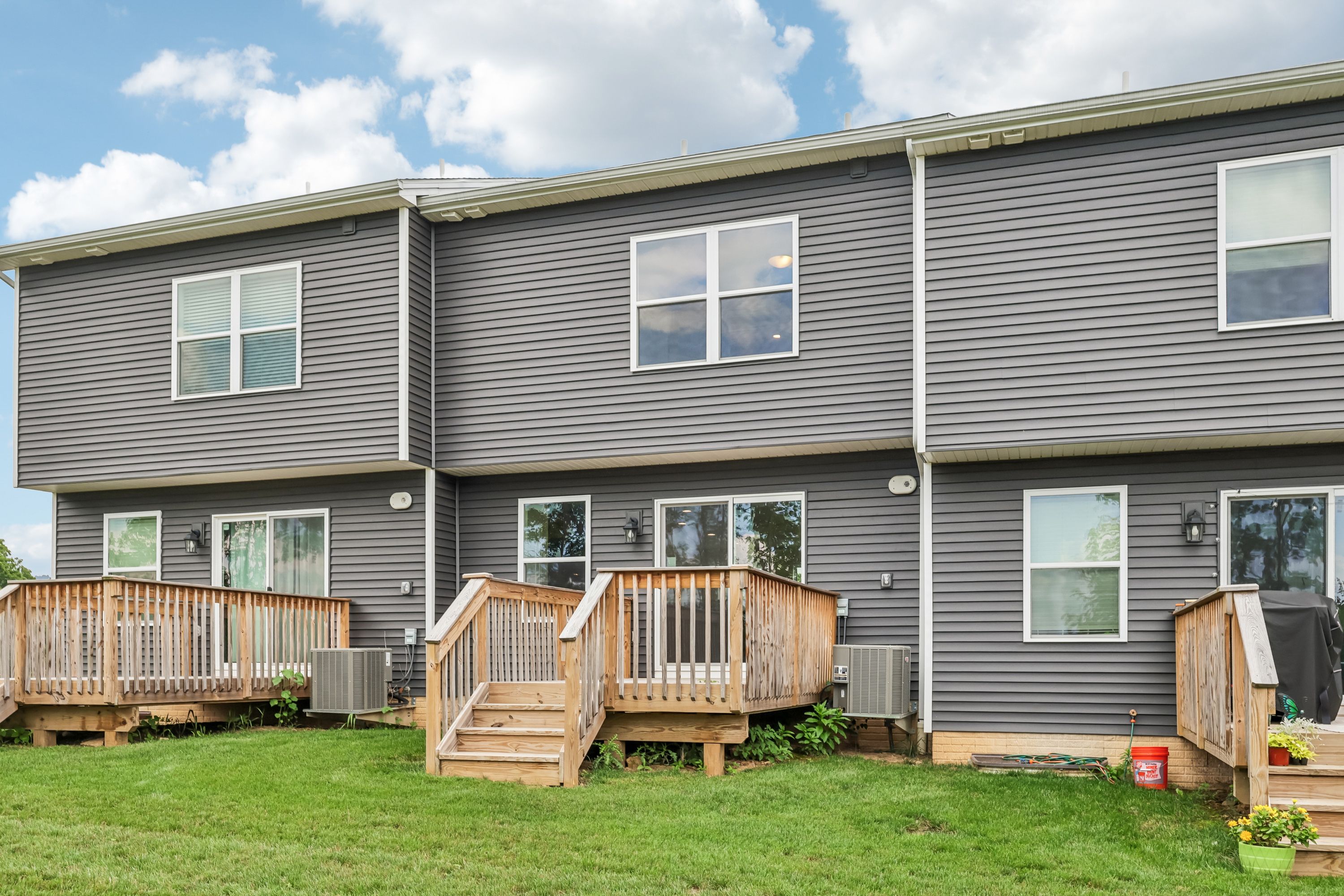 Redfield-SCTH74-Exterior-Rear-Deck-6