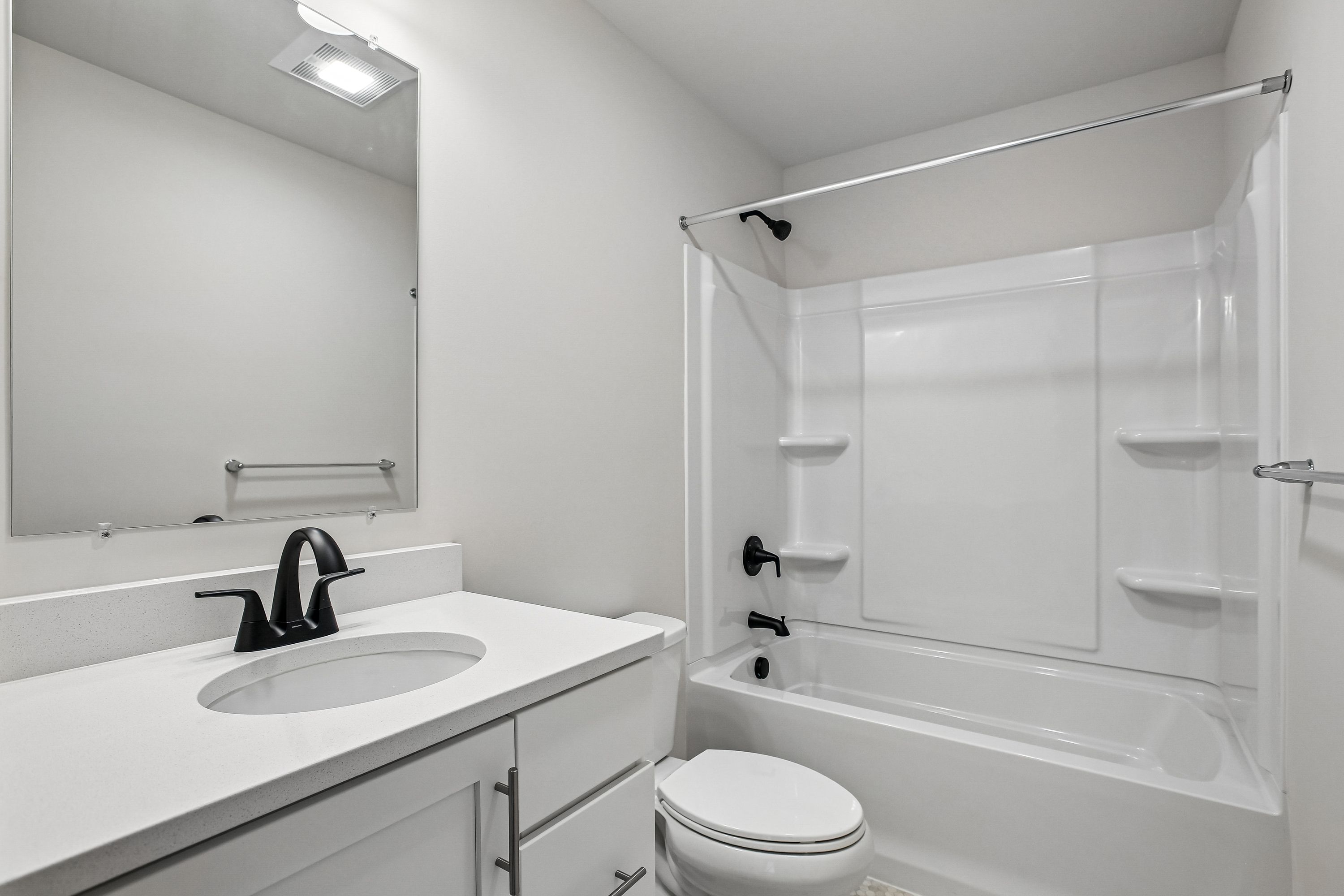 Norwood-C-CF127-Bath-2-1