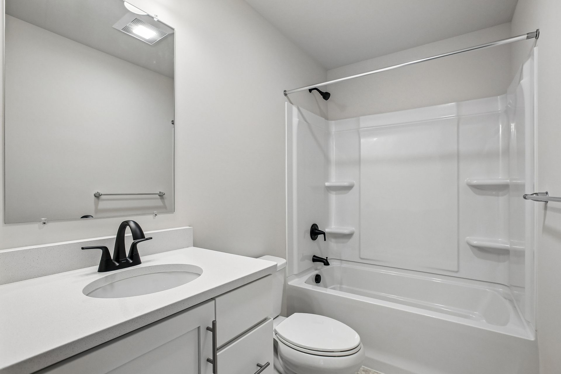 Norwood-C-CF127-Bath-2-1