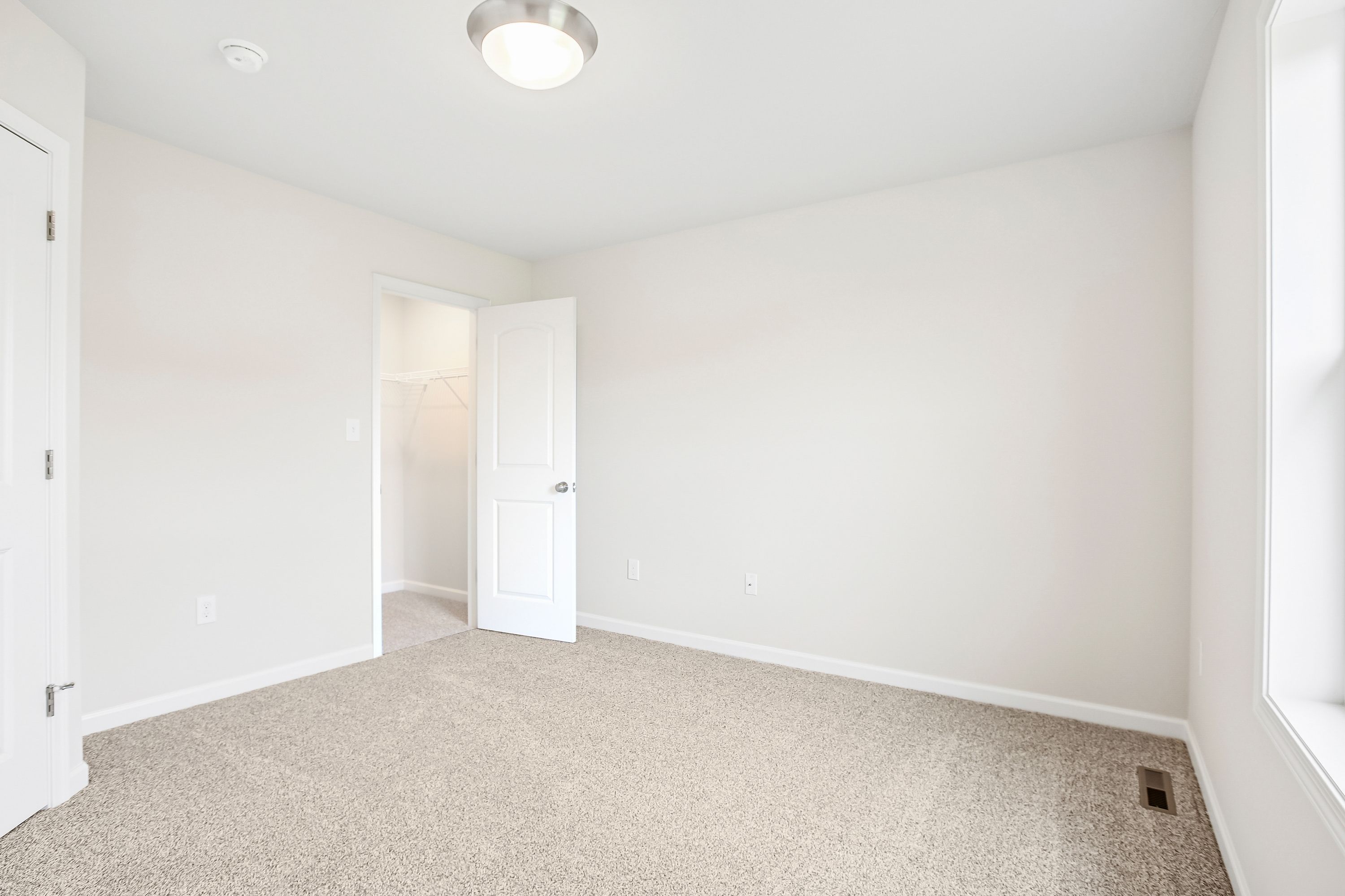 Dartmouth-C-Scatt-Cburg-5967-Gabrielle-Bdrm-3-1
