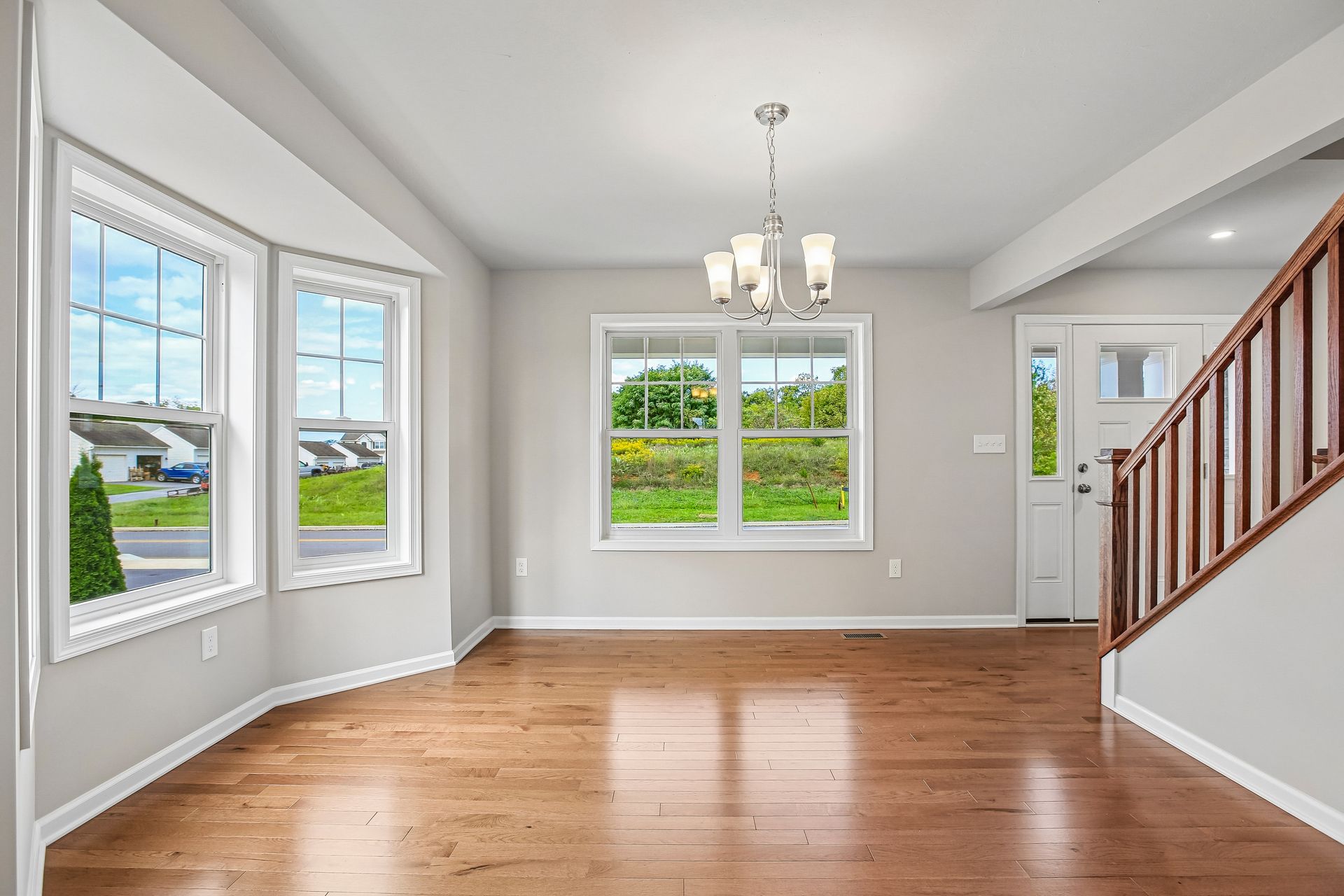 Greenwood-B-DF70-Dining-Room-2