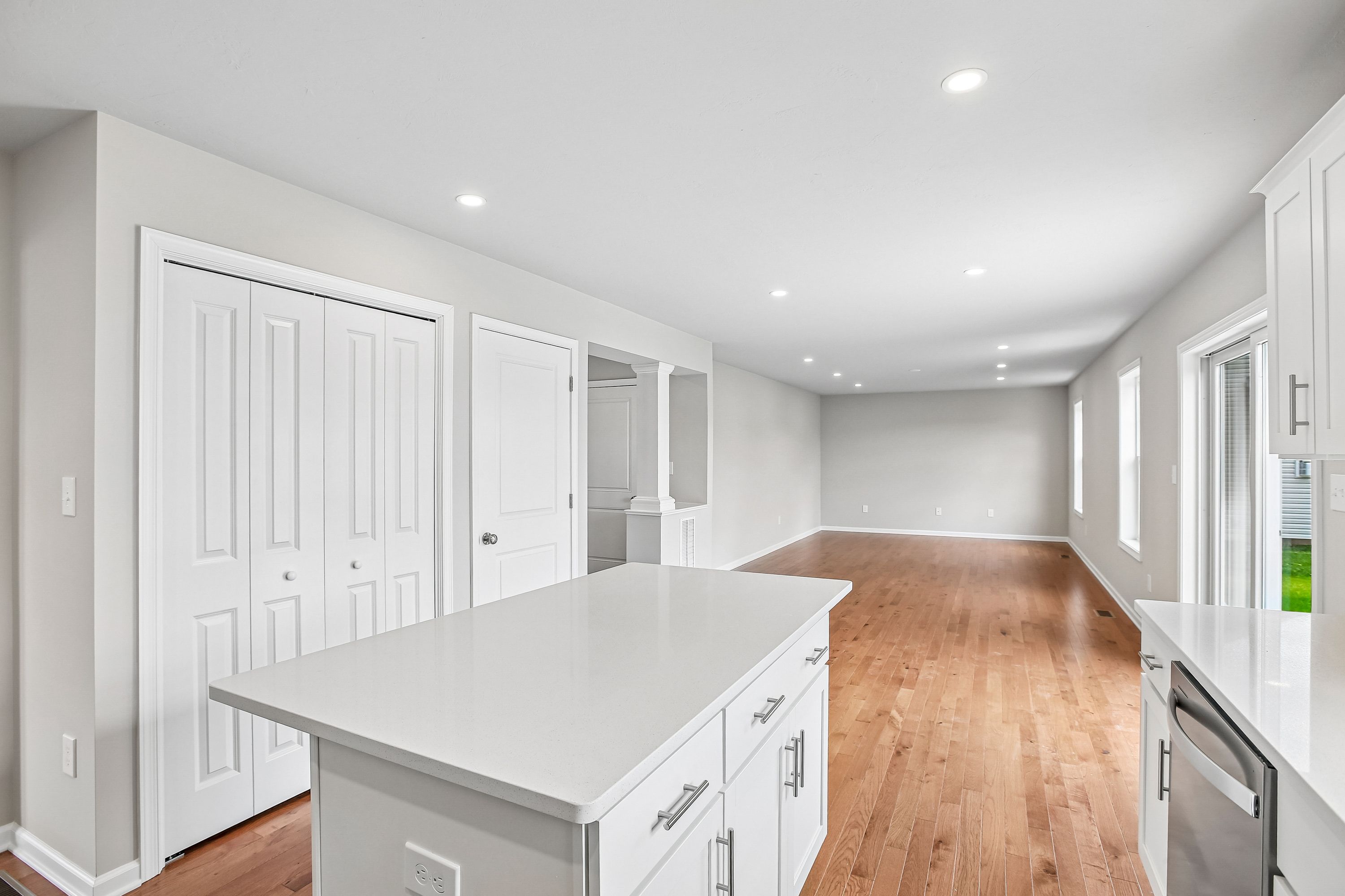 Greenwood-B-DF70-Kitchen-4