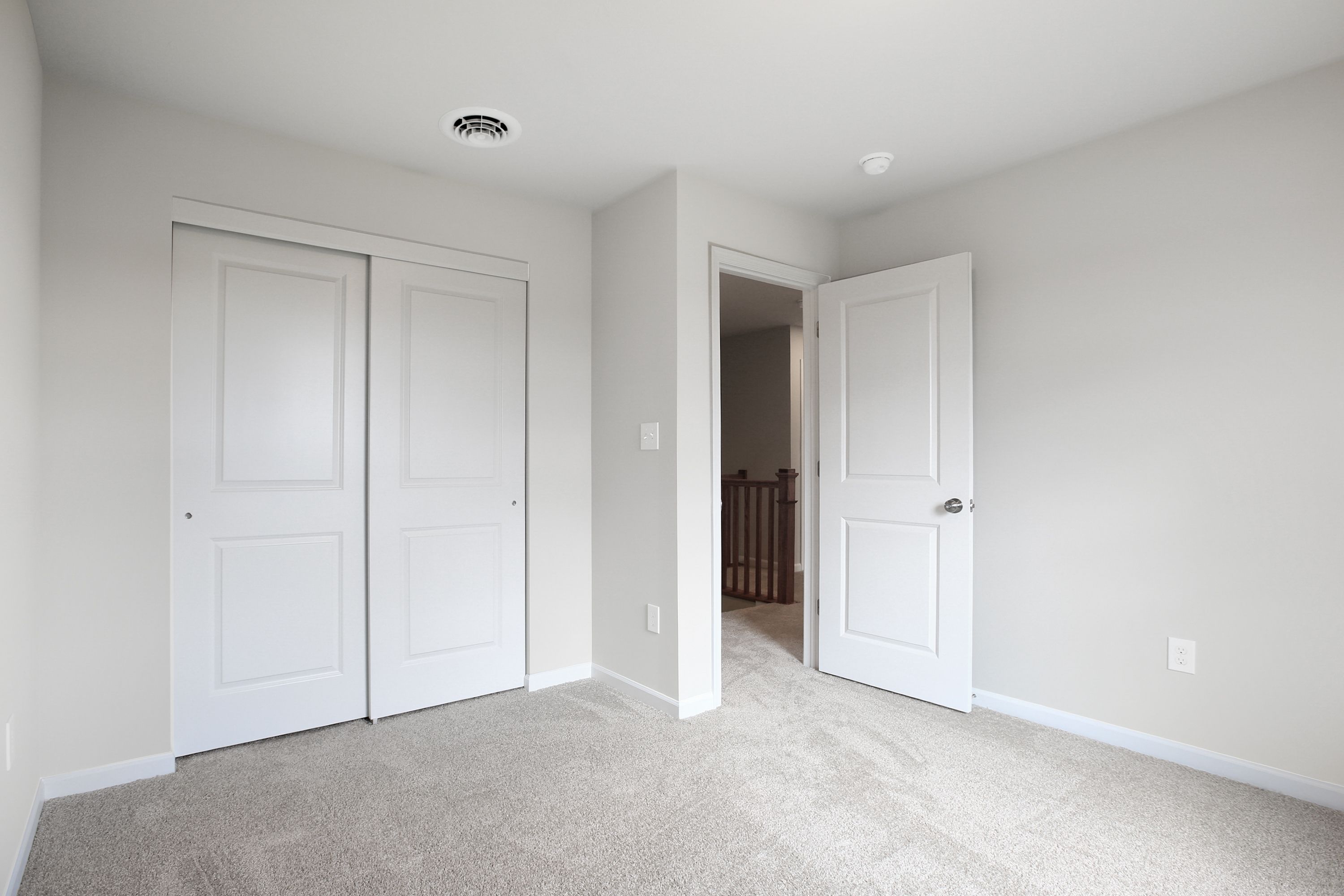 Greenwood-B-DF70-Bedroom-3-2