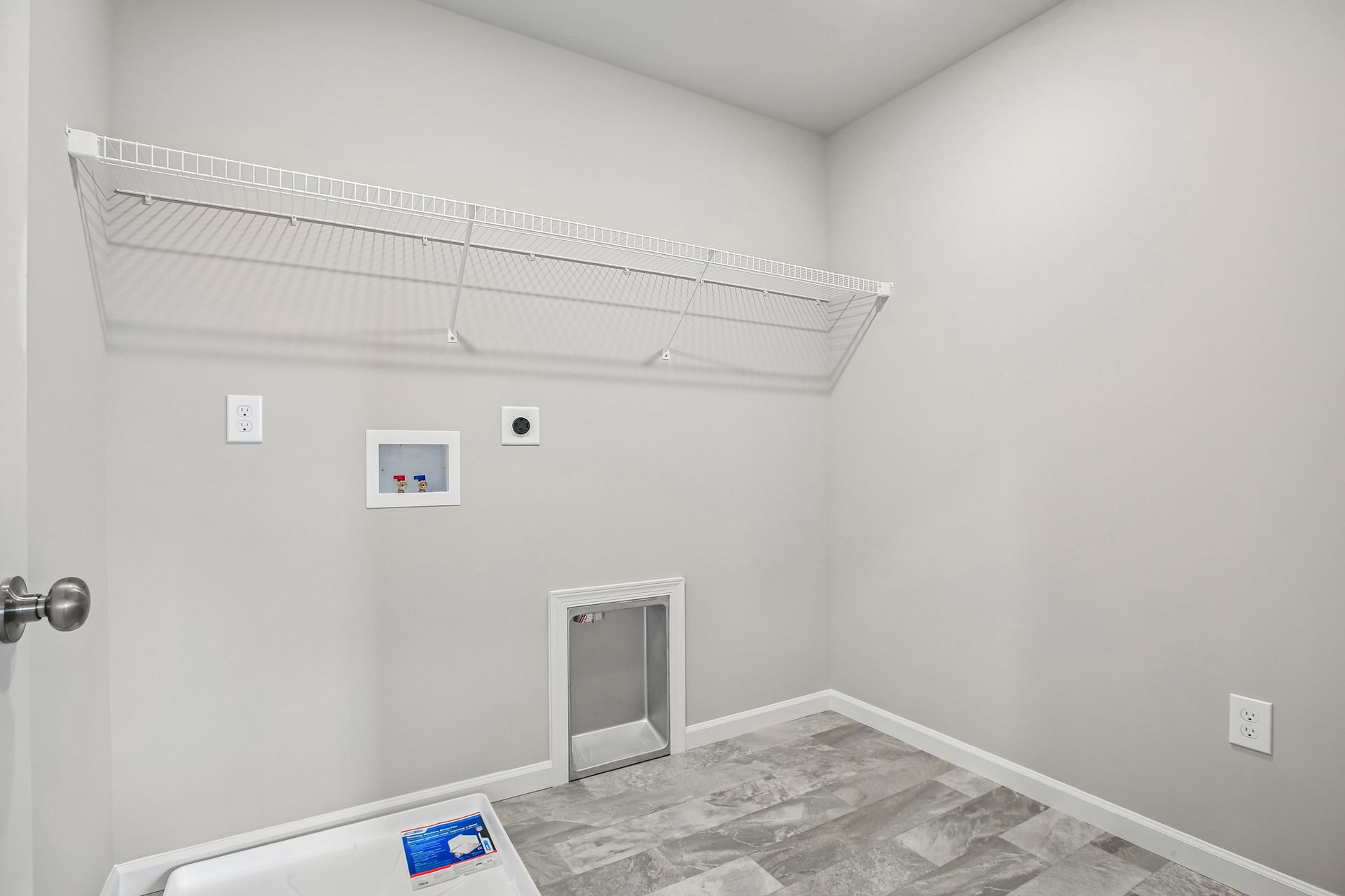 Greenwood-B-DF70-Laundry-1