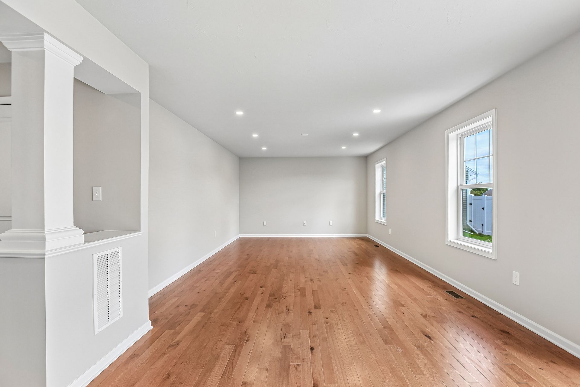 Greenwood-B-DF70-Family-Room-1