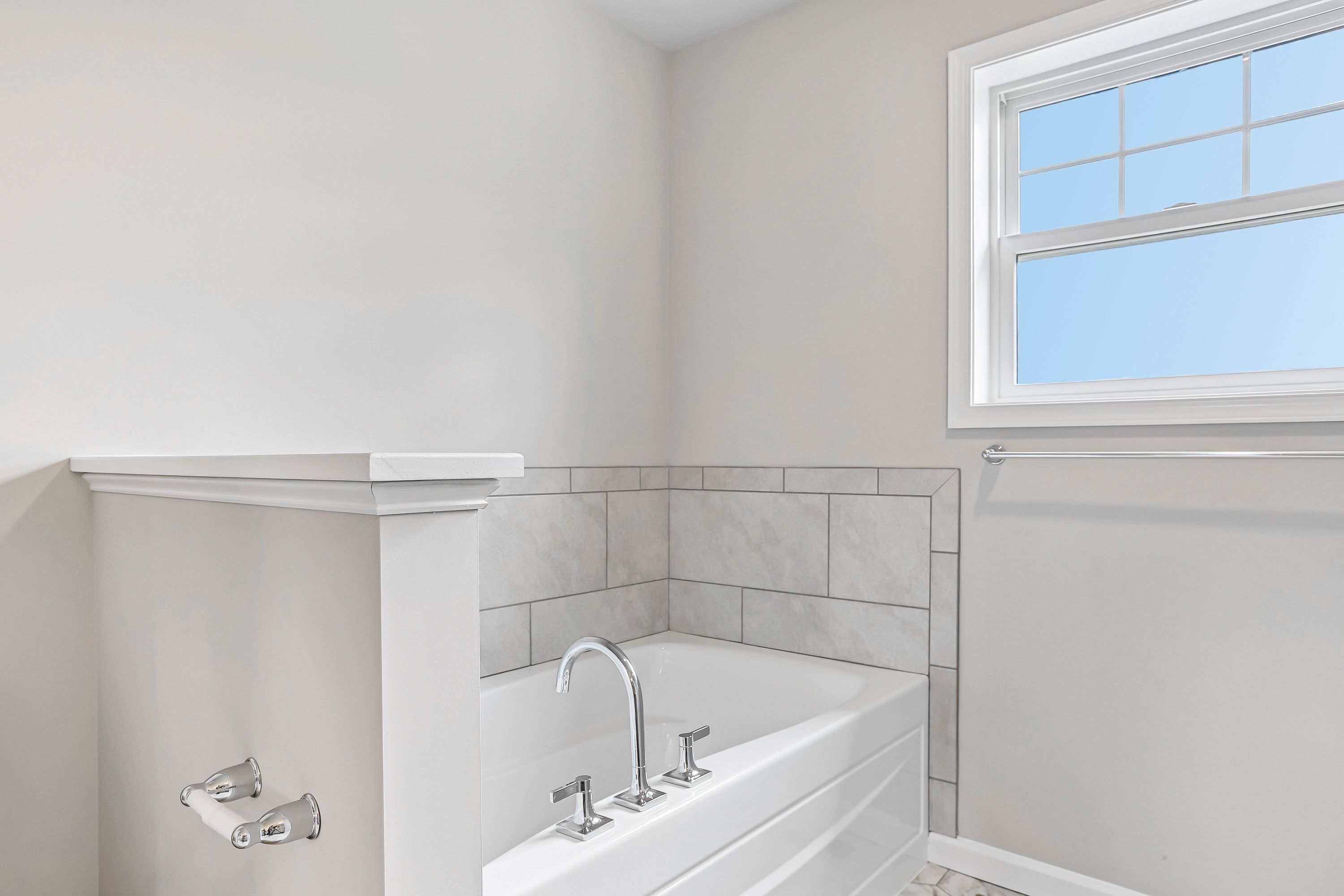 Greenwood-B-DF70-Owners-Bath-2