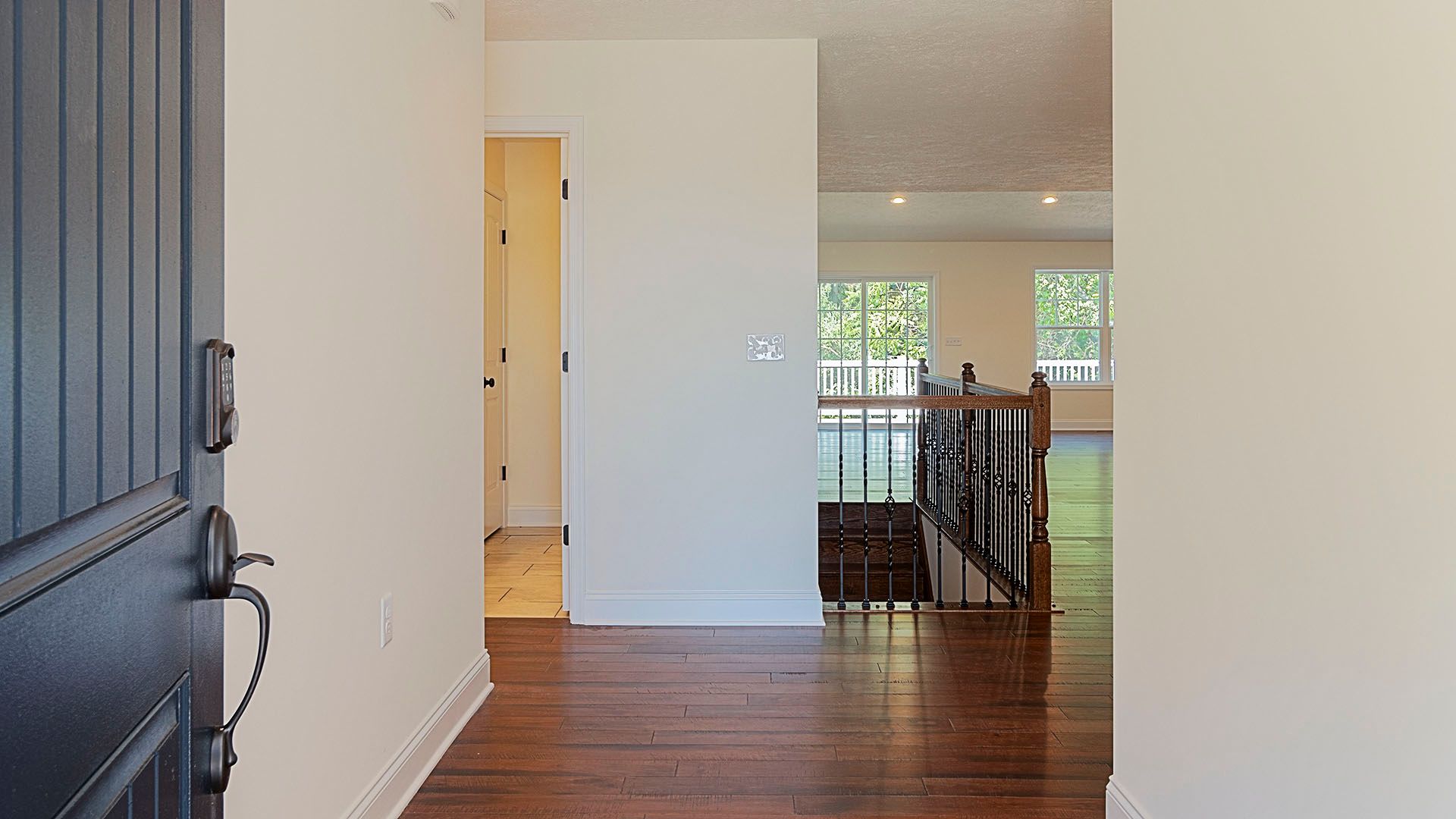 Foyer entry with hardwood floors in Aspen floorplan