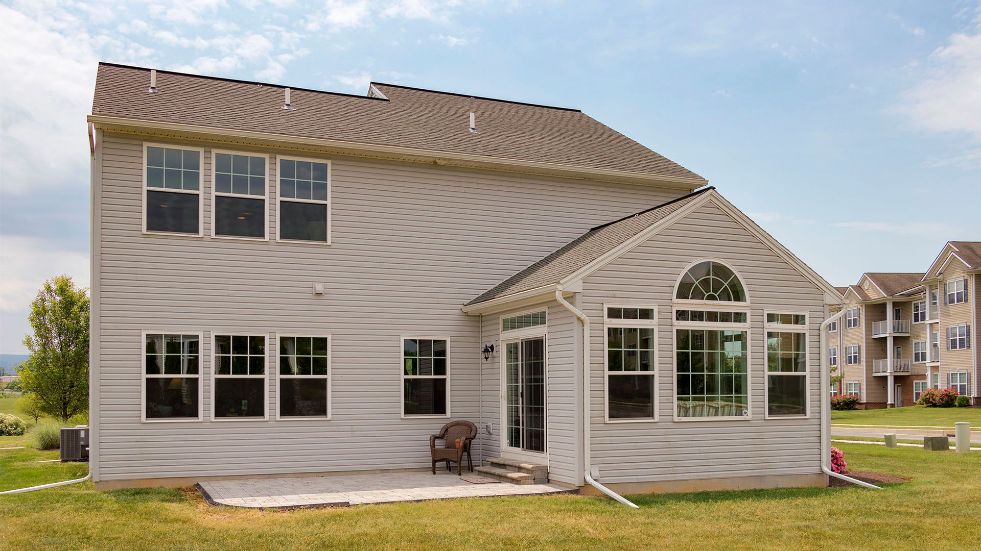 Rear view of Crestmont floorplan with morning room extension