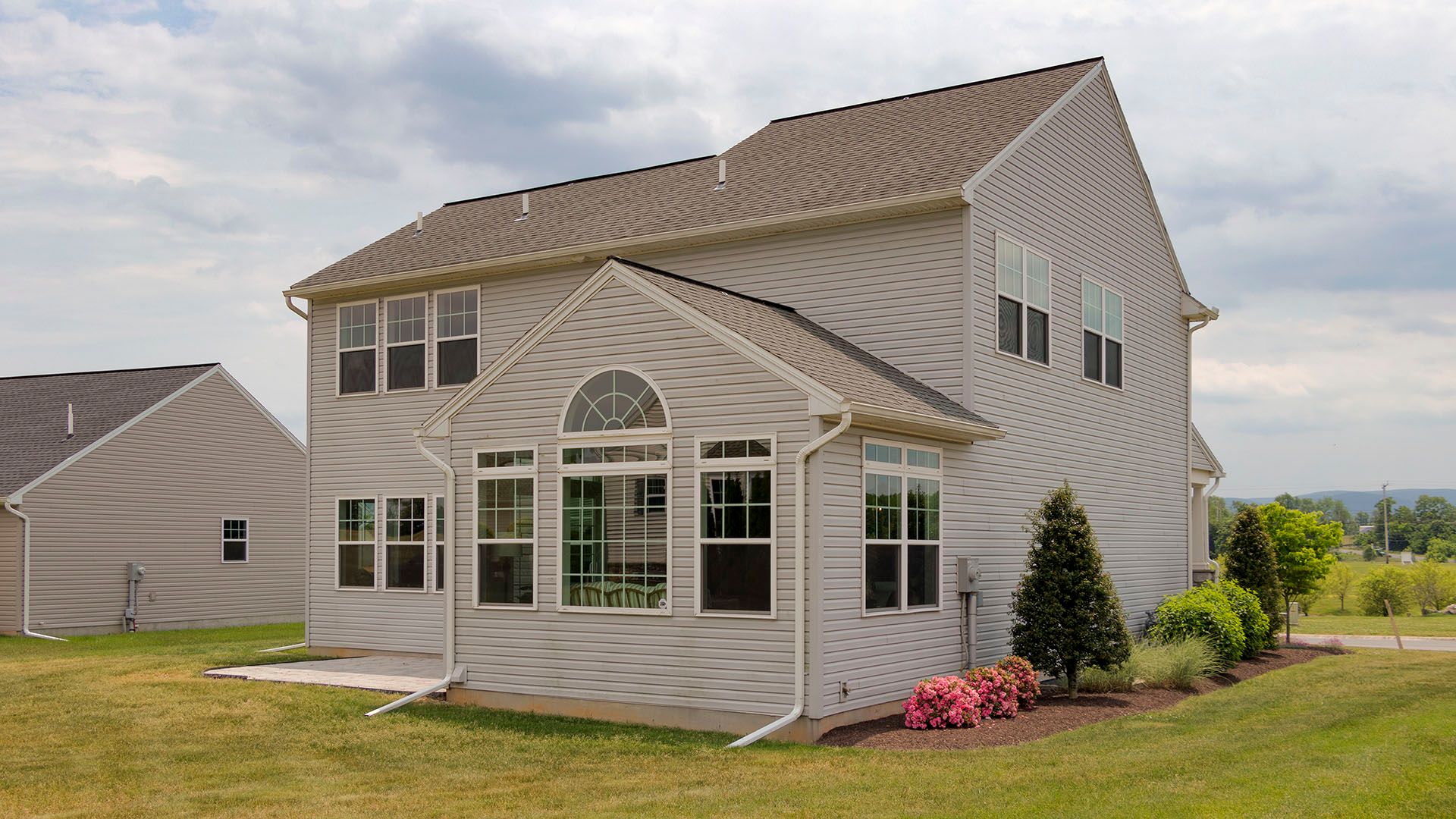 Rear view of Crestmont floorplan with morning room extension