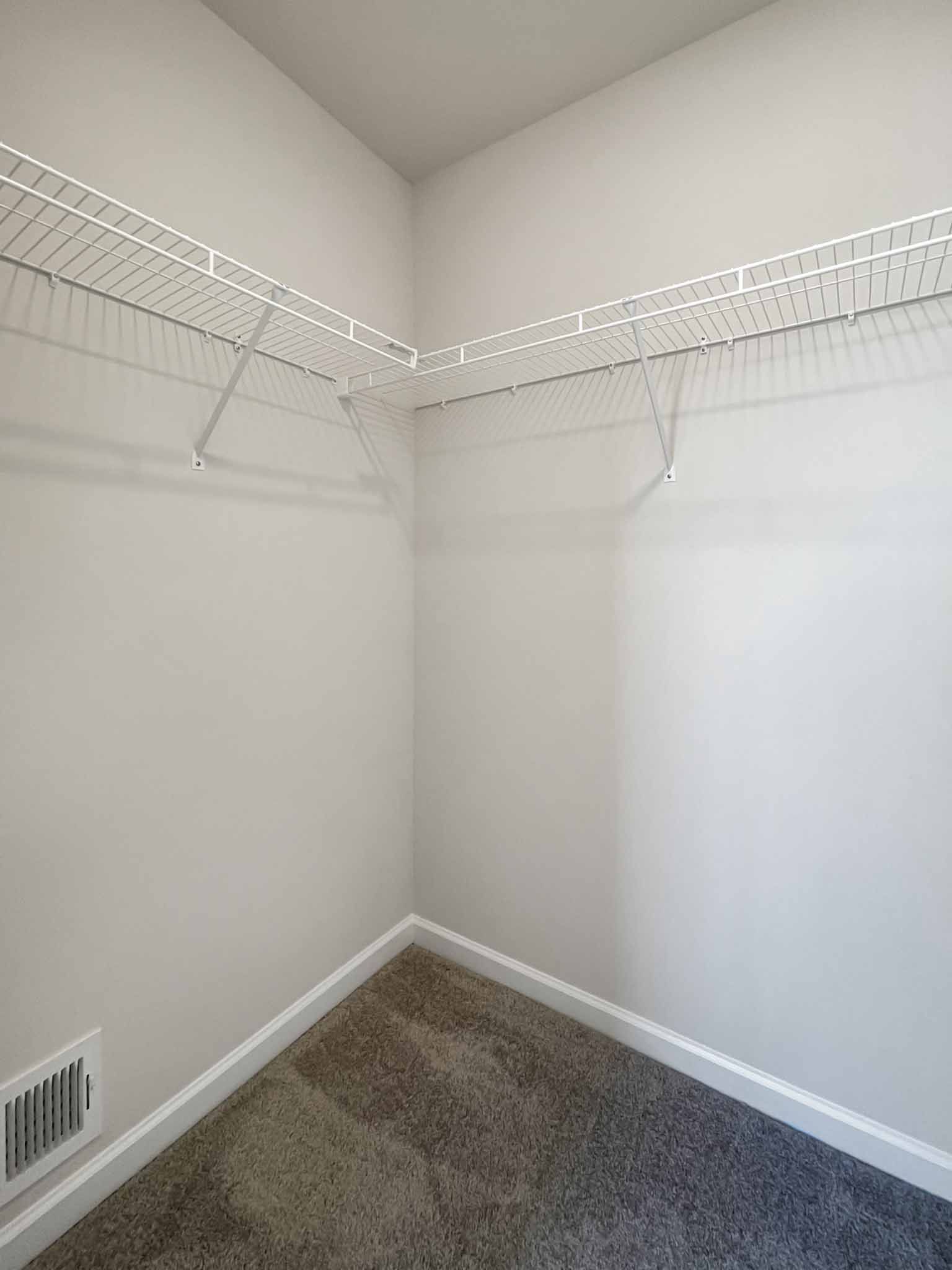 Closet with wire shelving