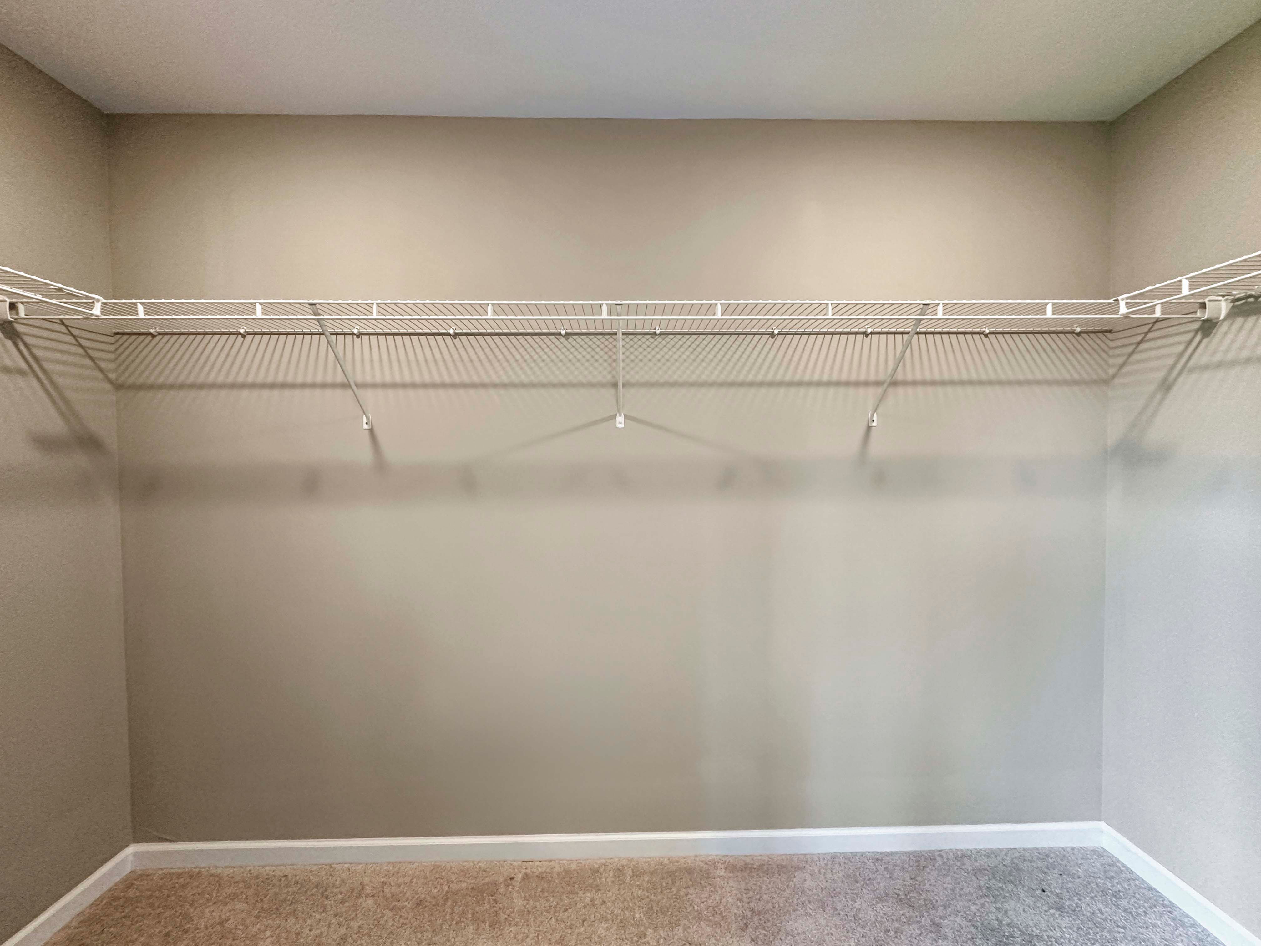 Closet with wire shelving
