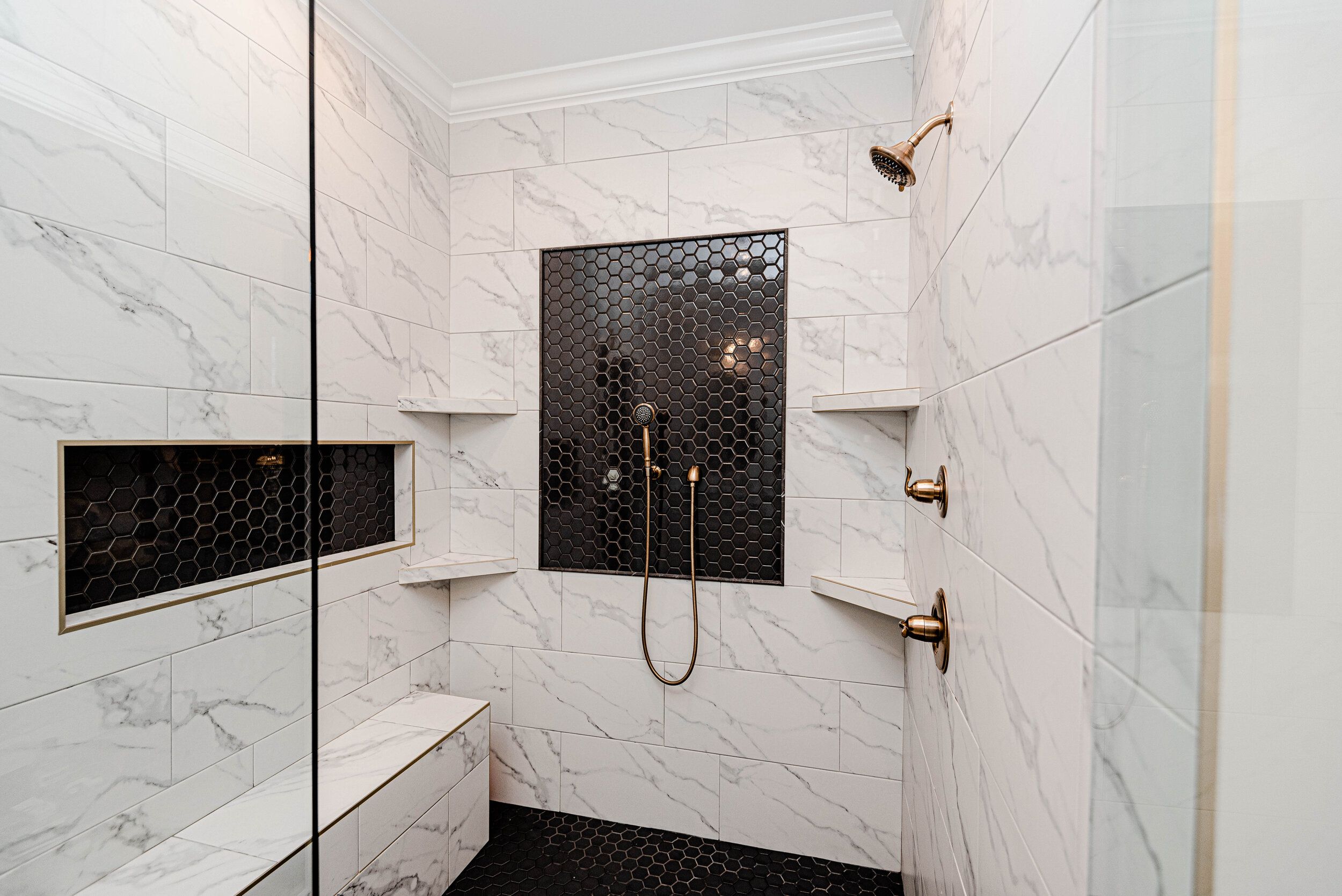 casa en Saint Builders Inc. por Saint Builders Inc.