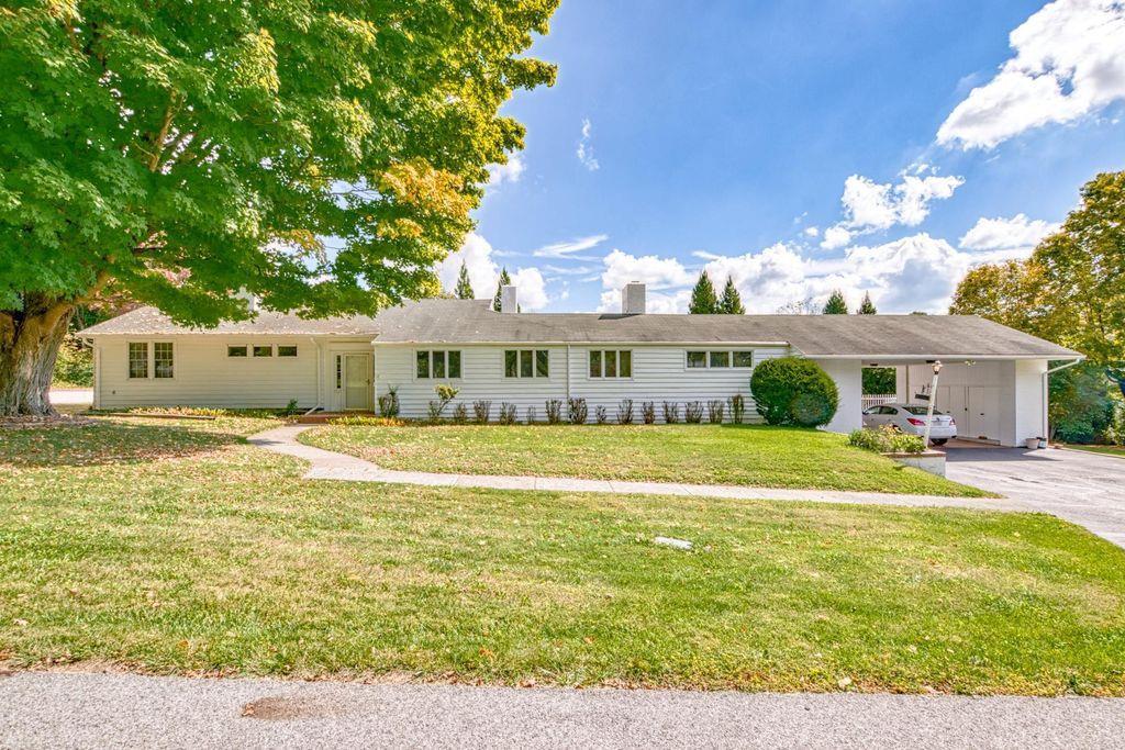 casa en The Orchards Townhomes por SAS Builders