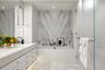 casa en 200 Amsterdam Avenue por 306 W 95th Street Developer LLC