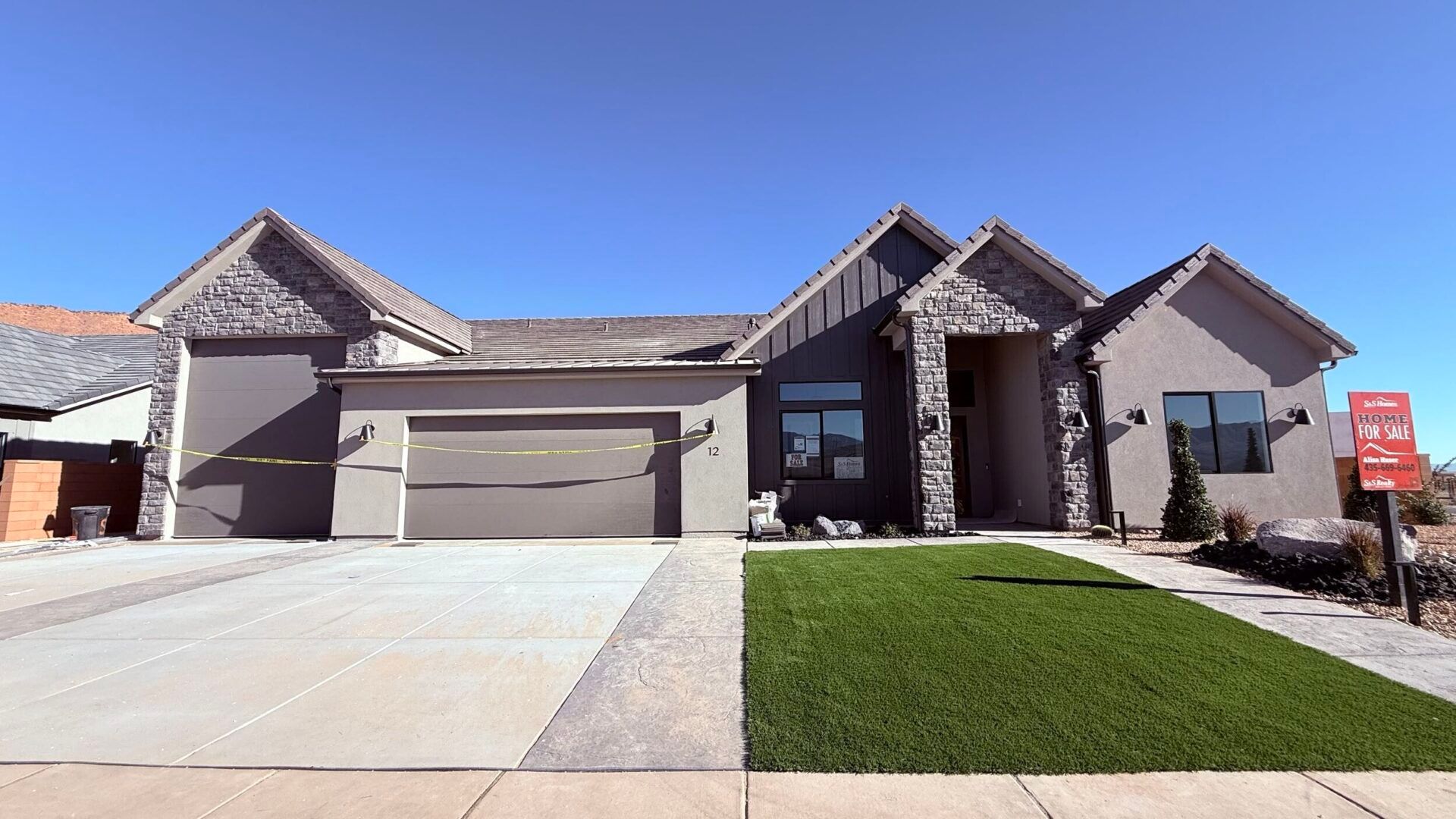 homes in Onyx Canyon by S and S Homes