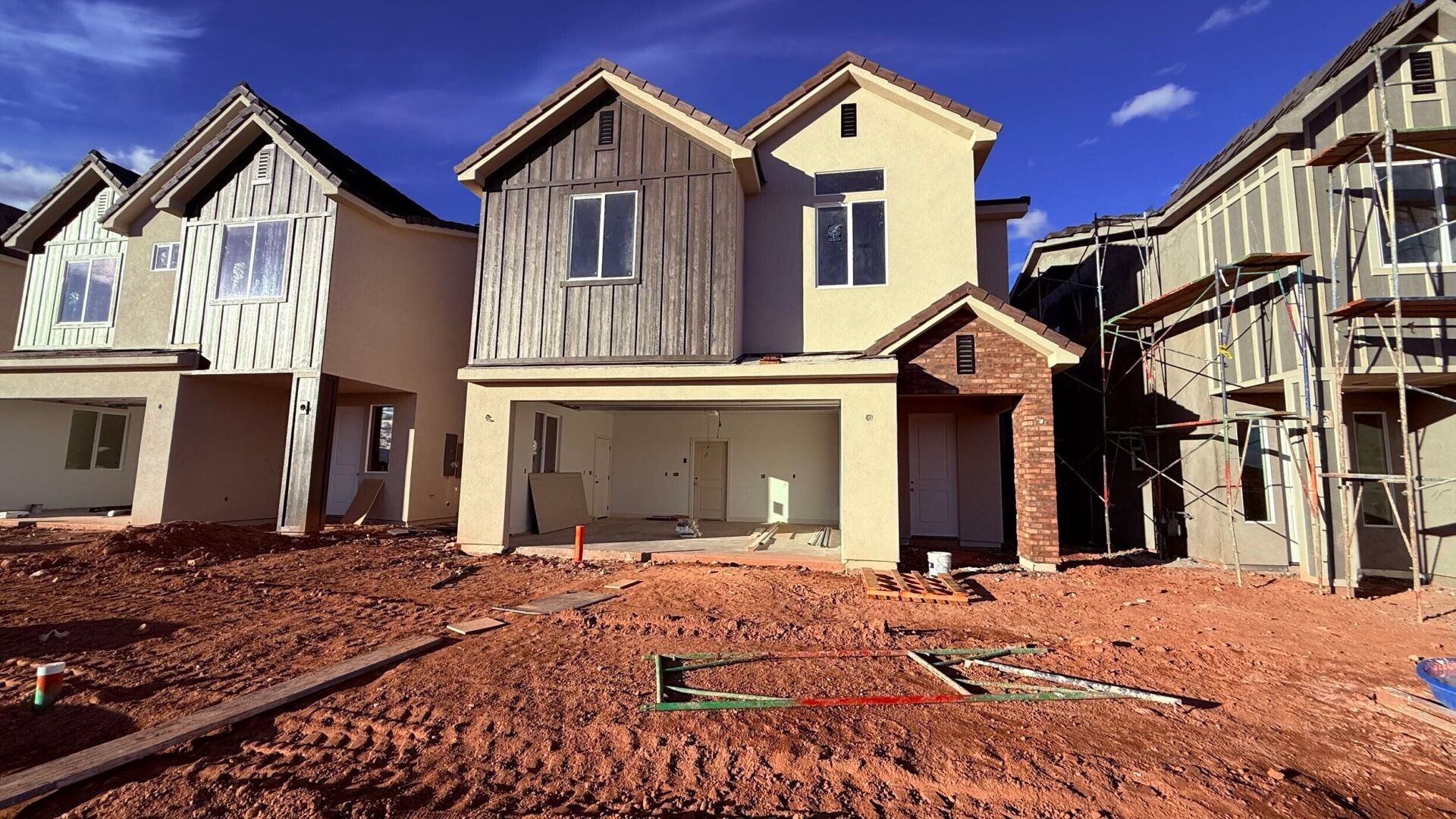 2647 E Suniva Way (1785)