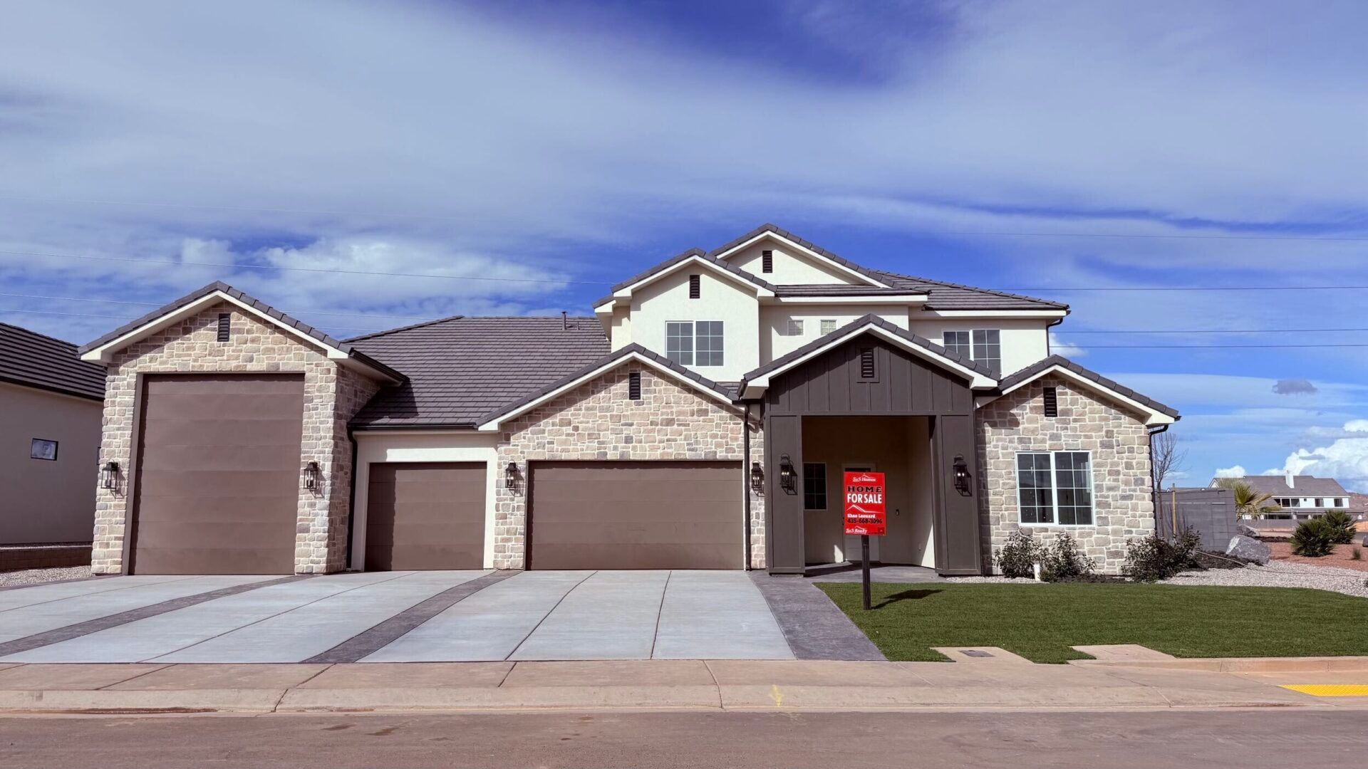 2601 E Suniva Way (1785)