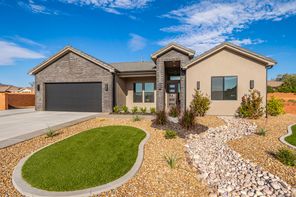 525 Serenity Cir (1785)