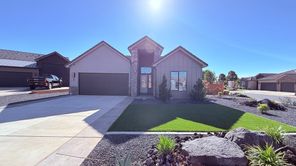 565 Harmony Cir (1785)