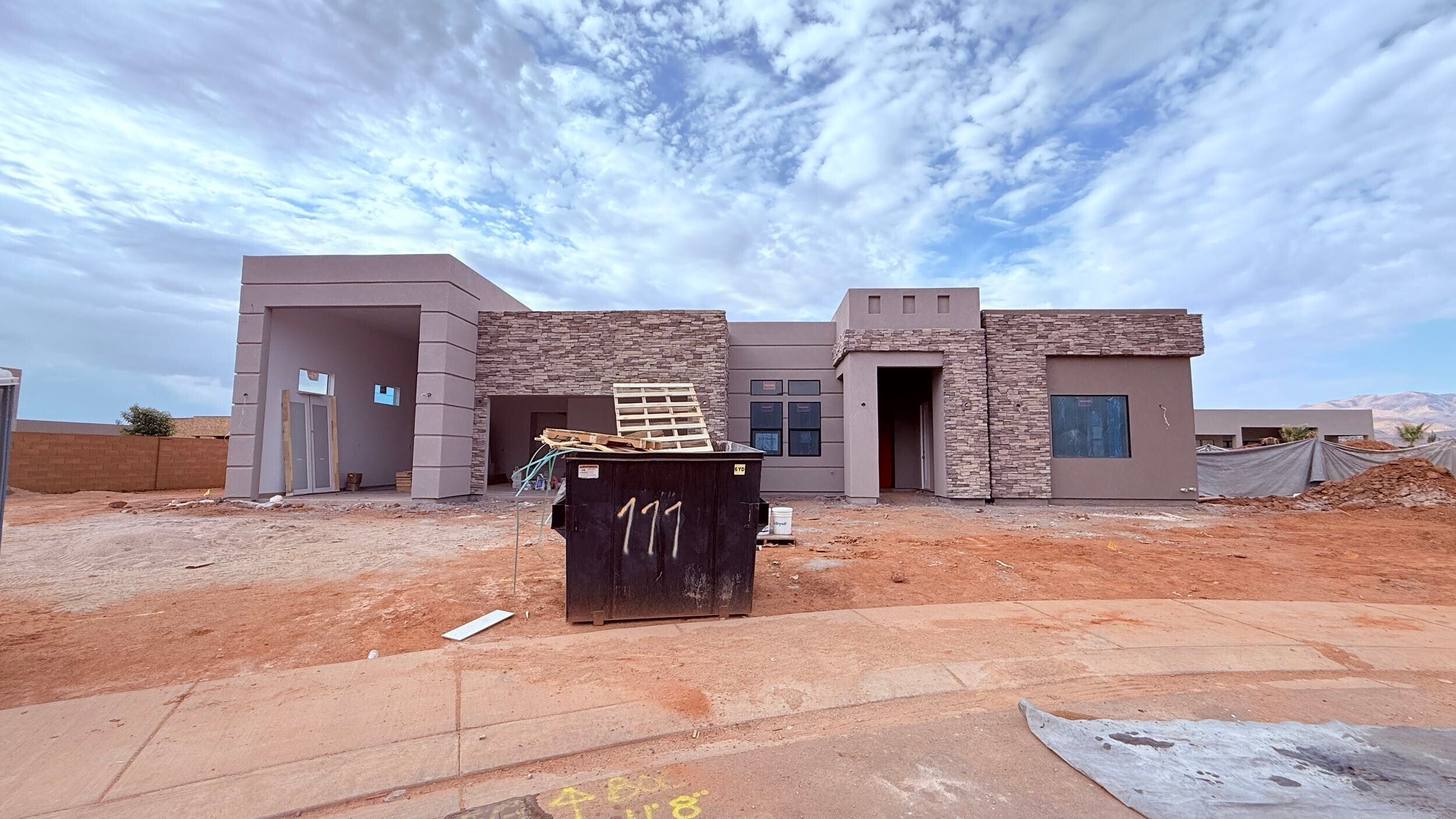 casa en Onyx Valley por S and S Homes