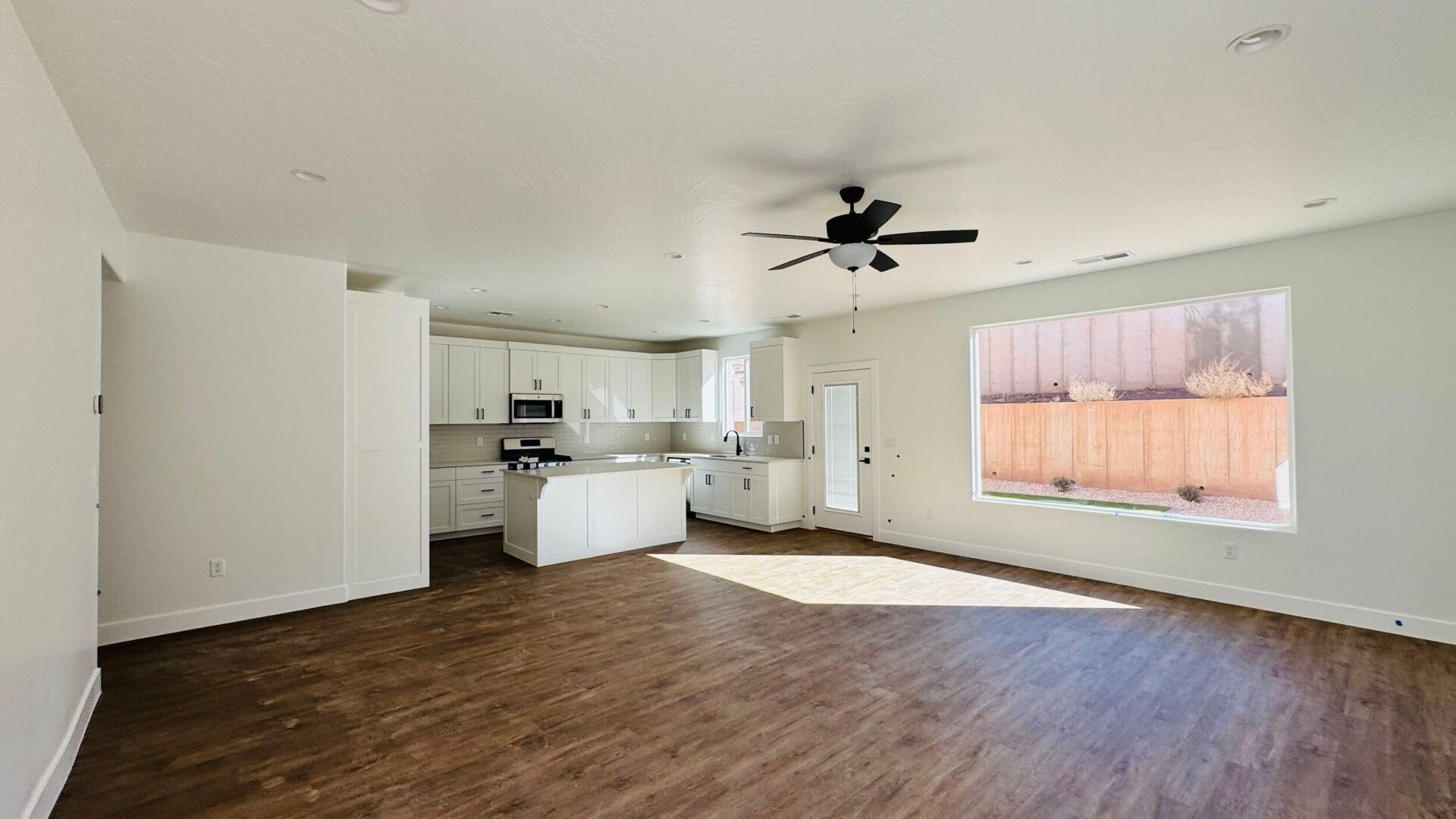 4244 E El Capitan Way (1785)