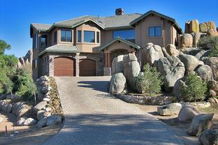 Sun Pine Homes por Sun Pine Homes en Prescott Arizona