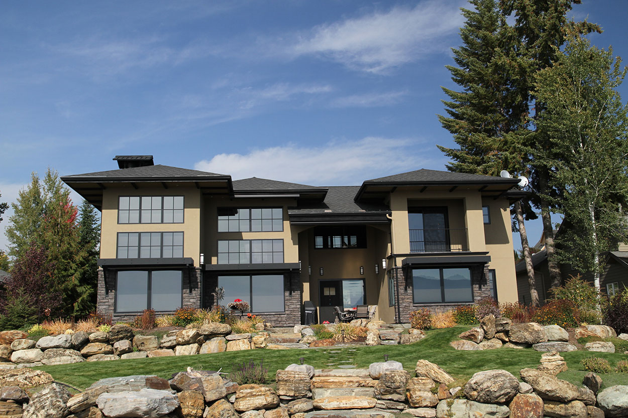 casa en Sandpoint Builders, Inc por Sandpoint Builders, Inc