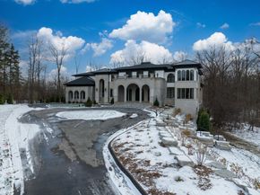 Sapphire Luxury Homes - Bloomfield Hills, MI