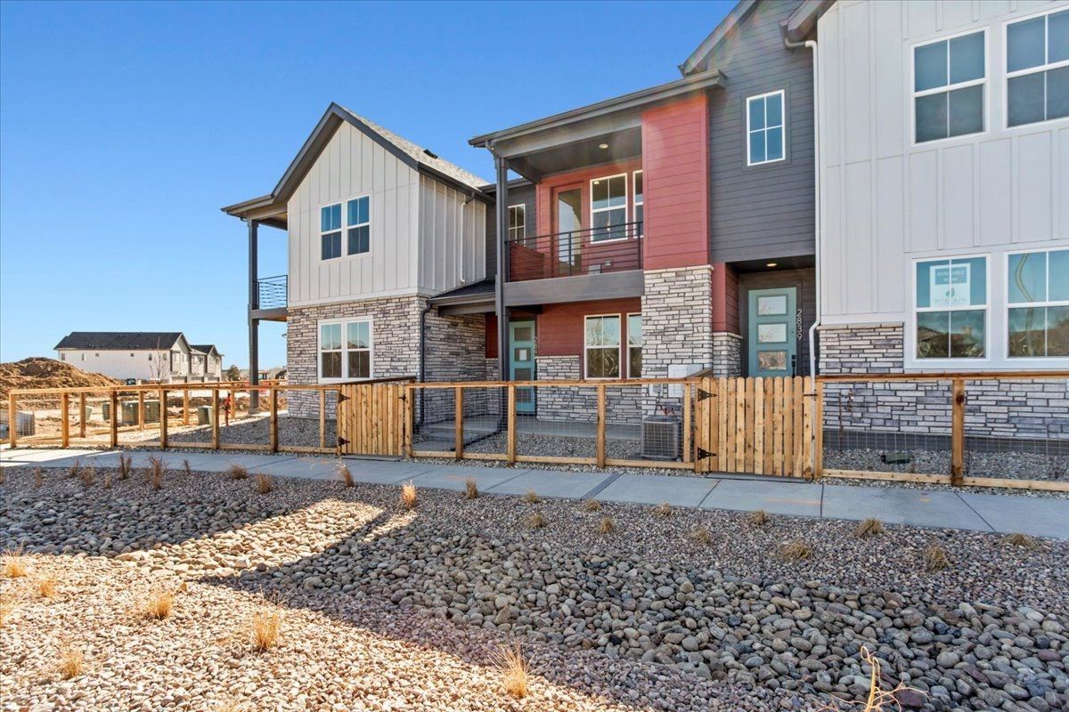 Breckenridge - Arras Park: Thornton, Colorado - McStain Neighborhoods