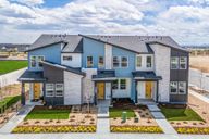 Painted Prairie por McStain Neighborhoods en Denver Colorado